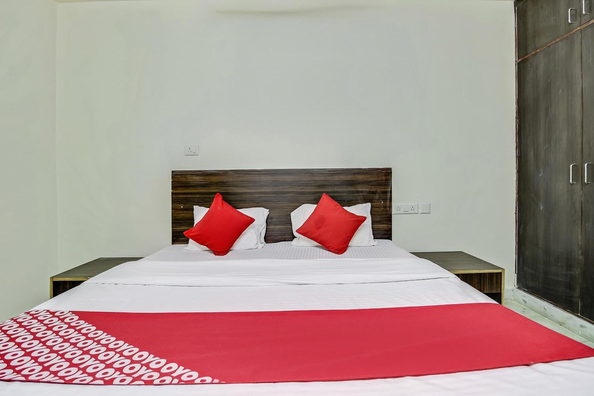 Hotel O Shri Sai Jyoti Hotel 3*