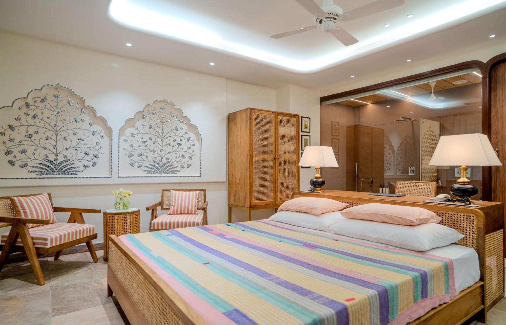 Artisav House 4*