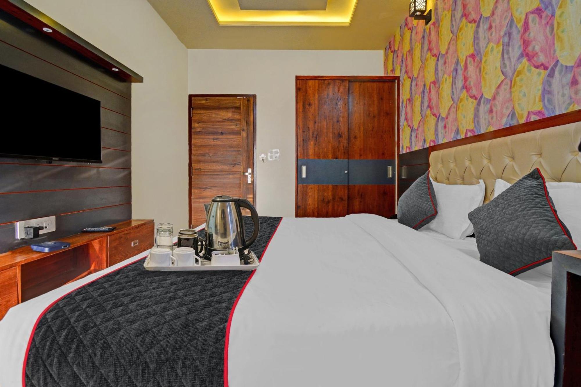 Hotel Townhouse Cm Palace 3*