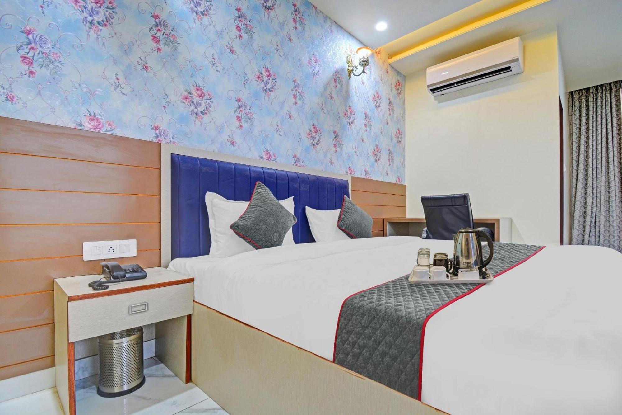 Townhouse Cm Palace Hotel Jaipur