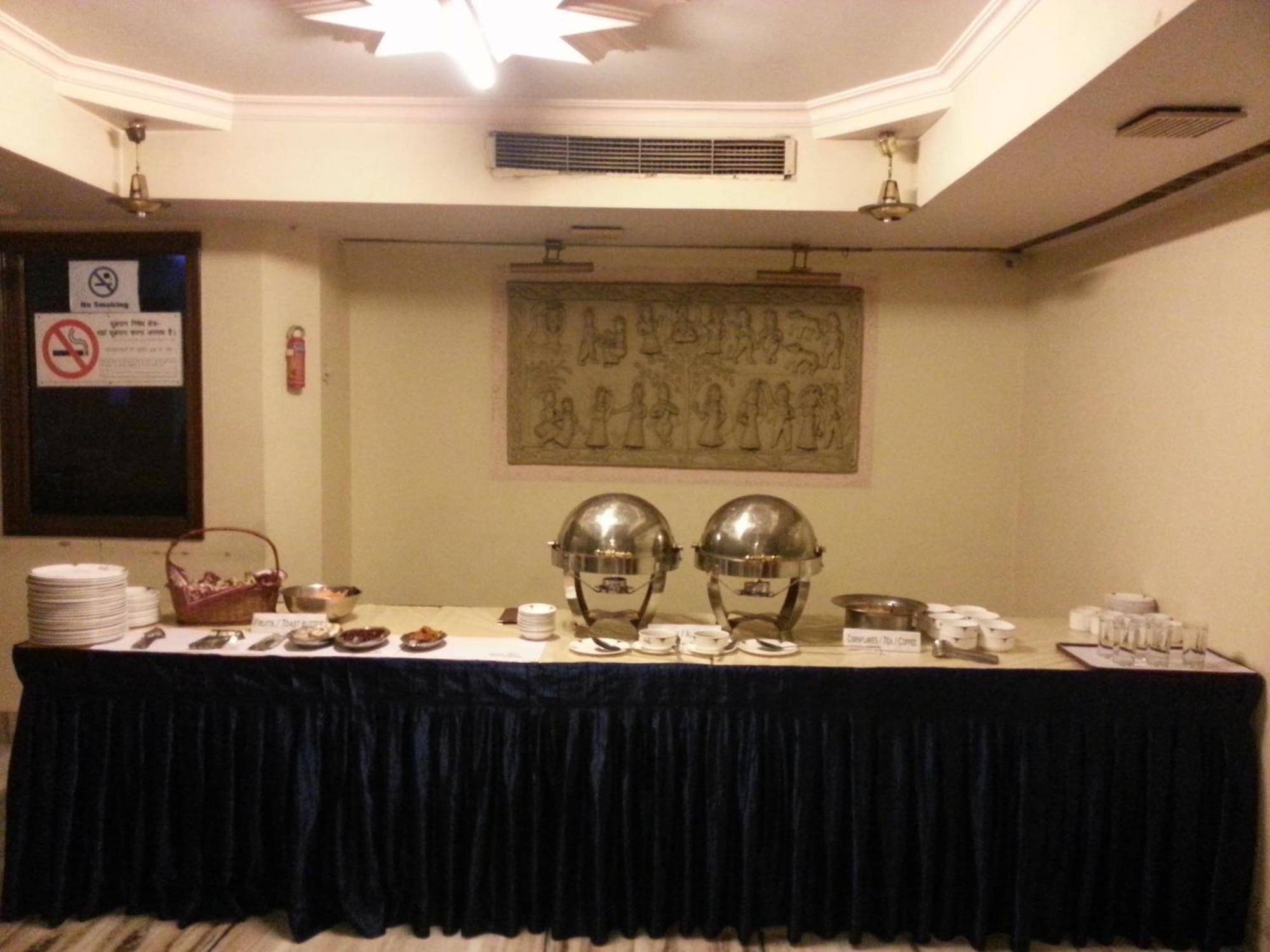 Kanchan Deep Hotel