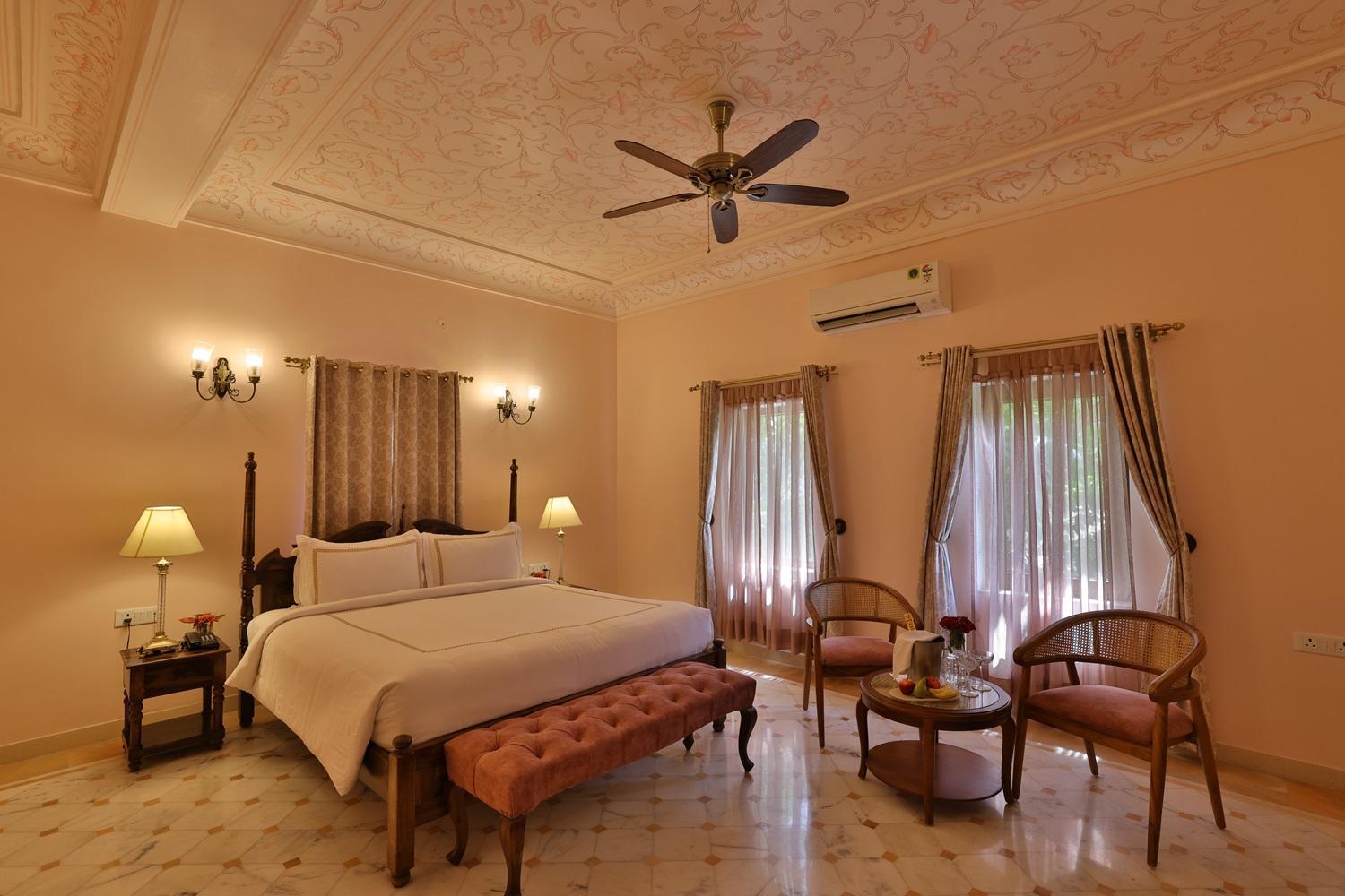 Royal Heritage Haveli Hotel