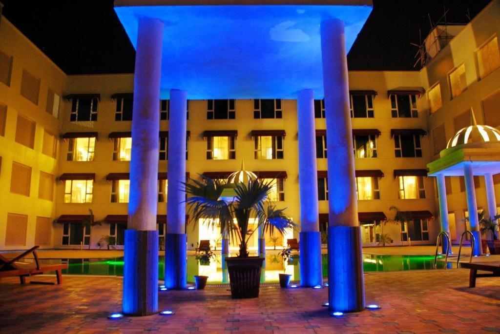 Hotel The Sky Imperial,