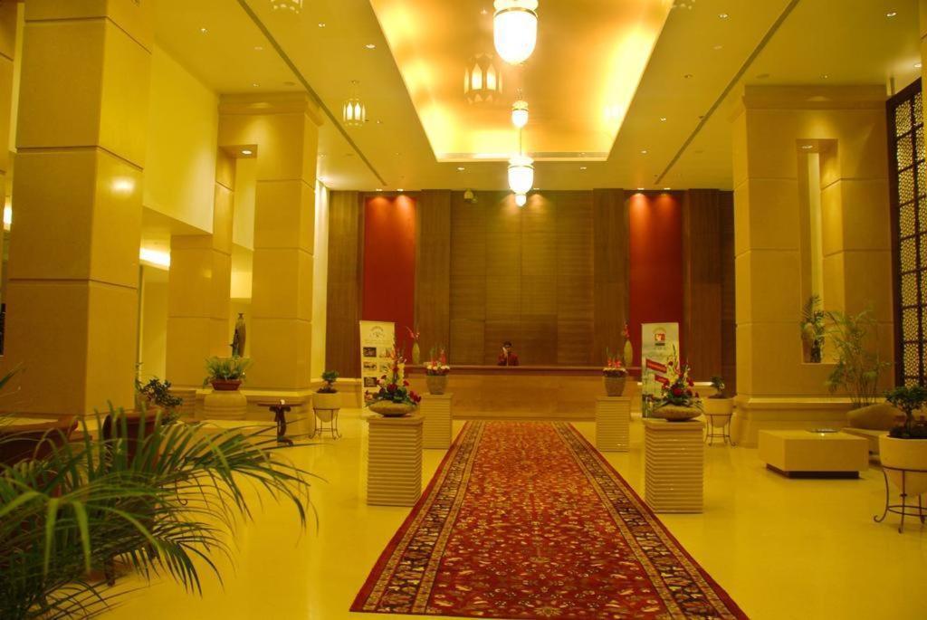 Hotel The Sky Imperial, *