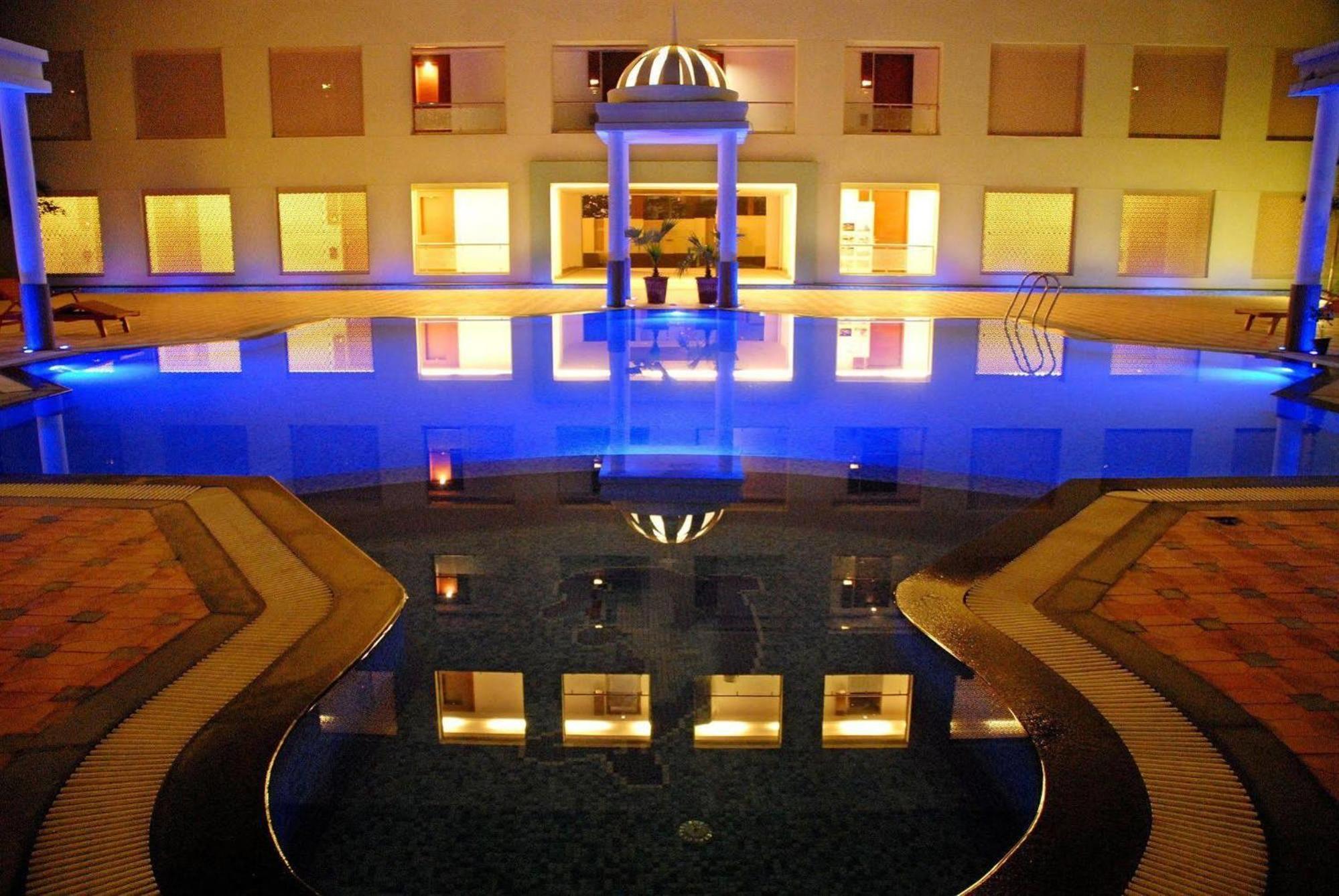 The Sky Imperial, Hotel *