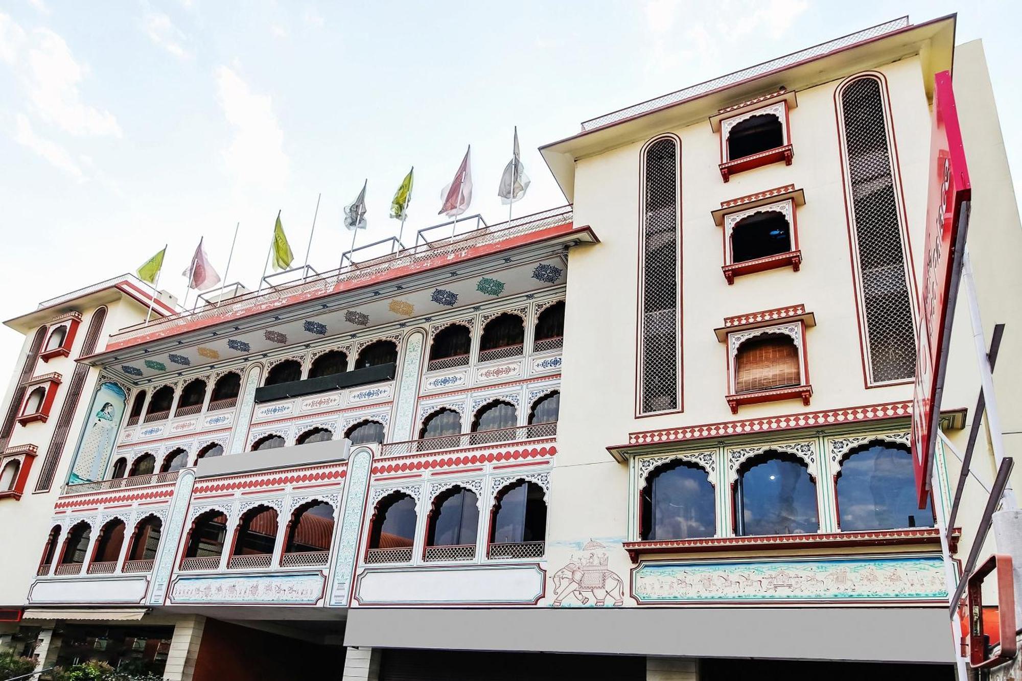 Hotel Collection O Tulip Palace 4*