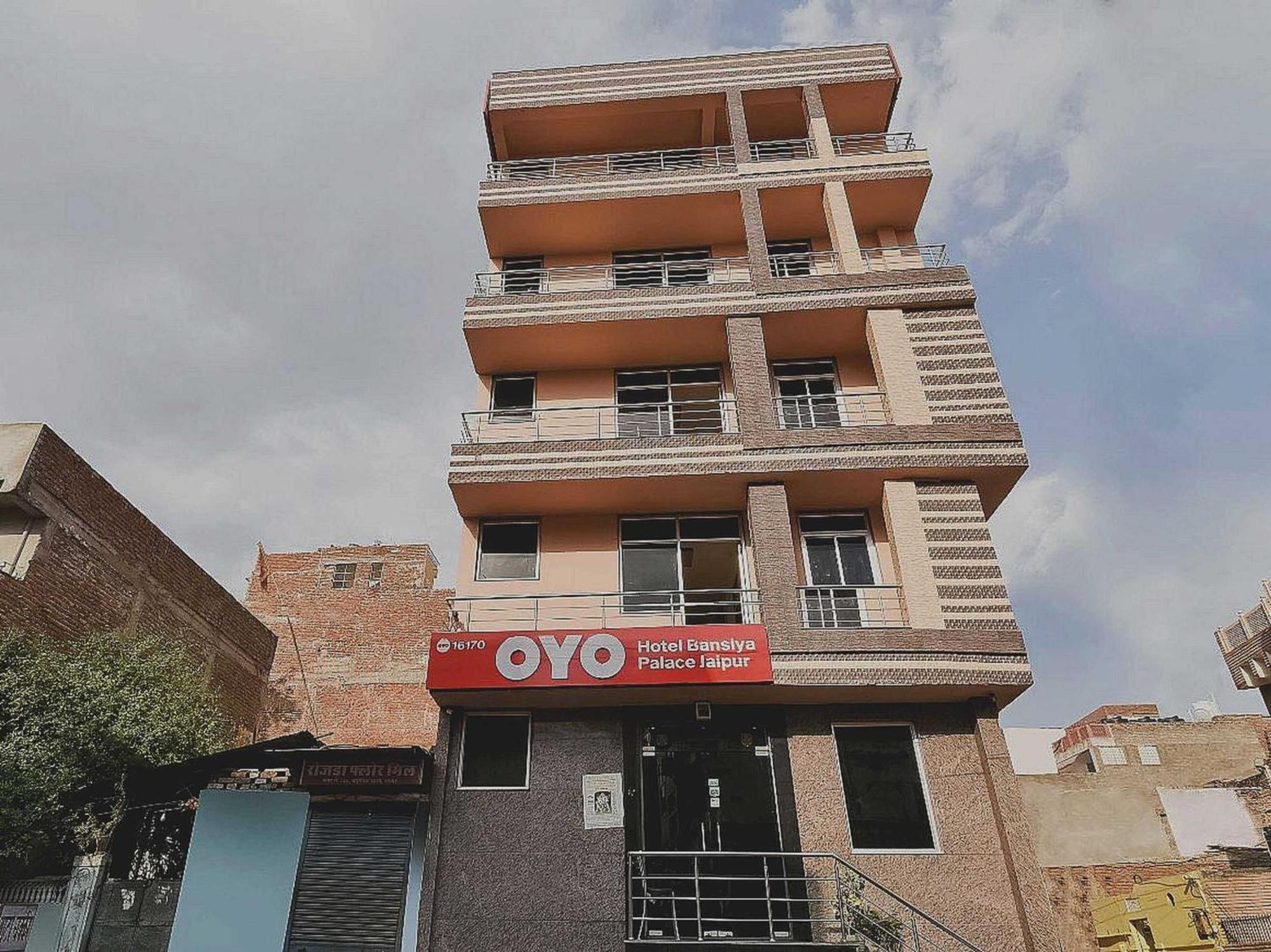 Hotel O Bansiya Palace 3*