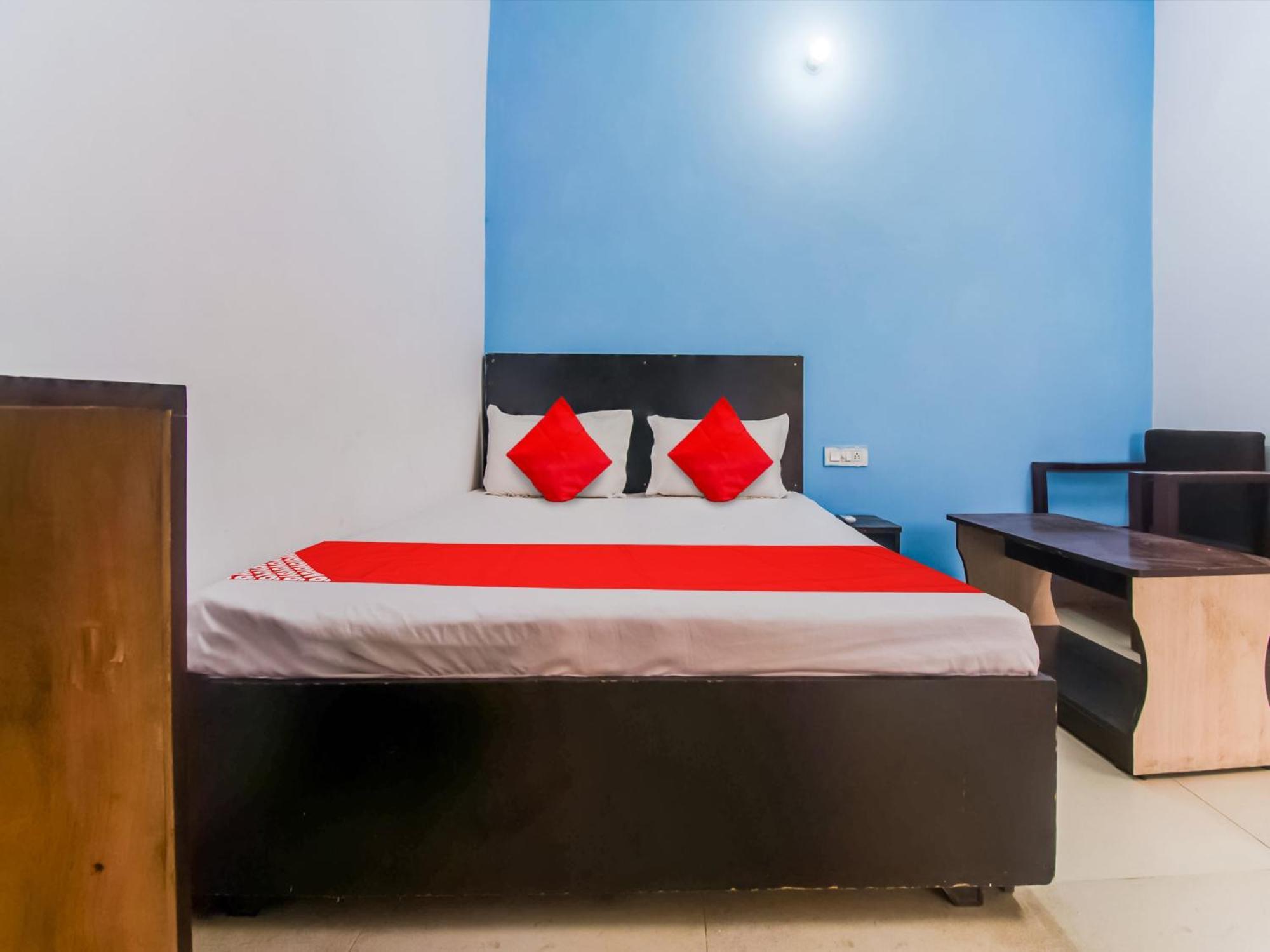 Hotel O Shanti Palace