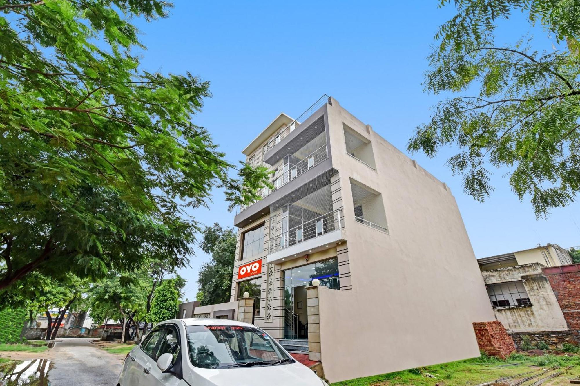 Hotel O Madan