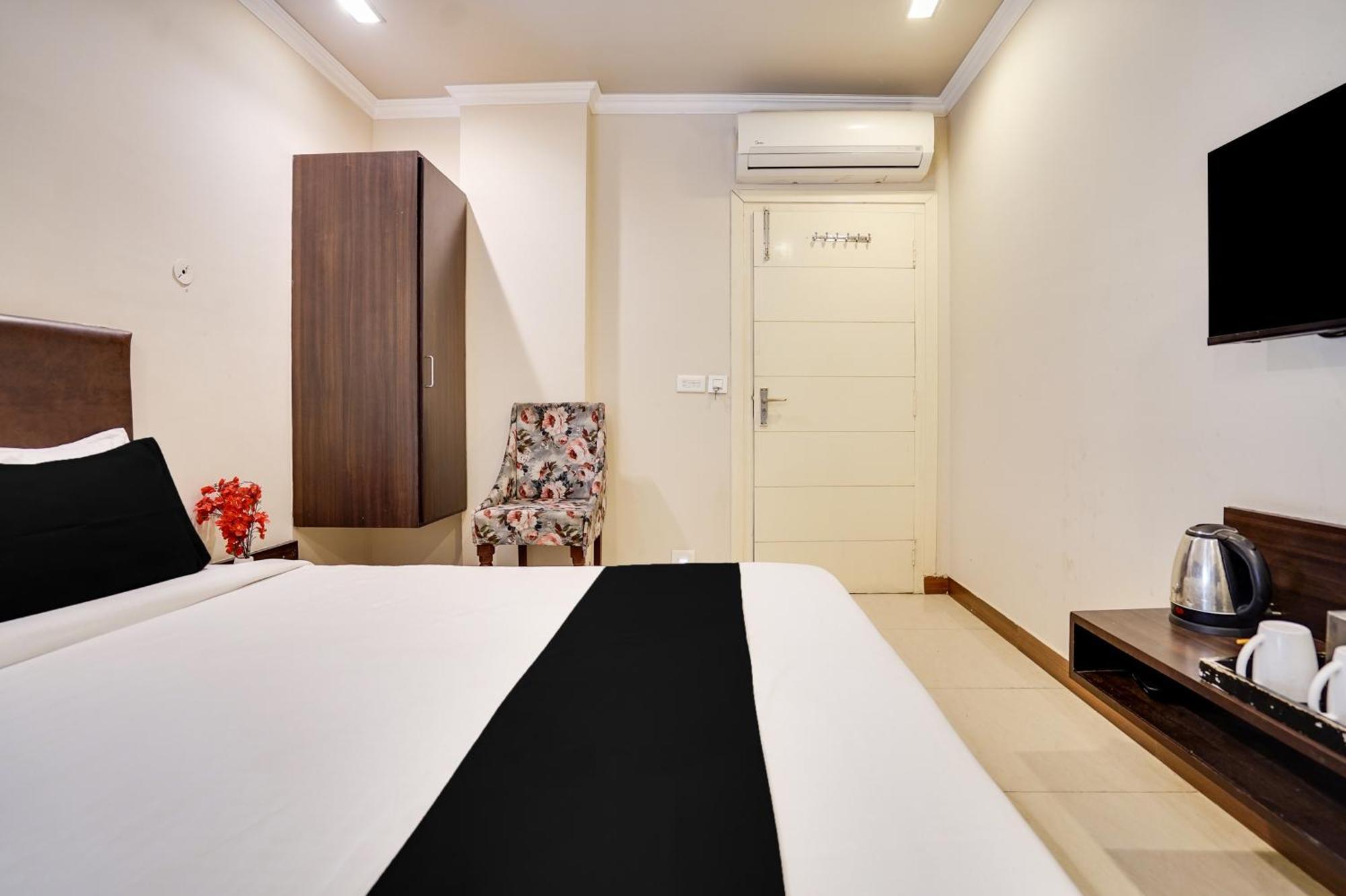 Super Townhouse Mansarovar Near Metro Station 4* Jaipur