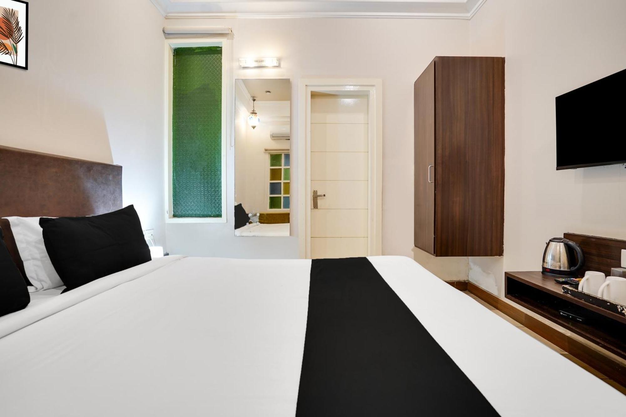 Super Townhouse Mansarovar Near Metro Station Jaipur