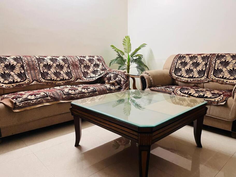 Spacious In Heart Of The Apartment *
