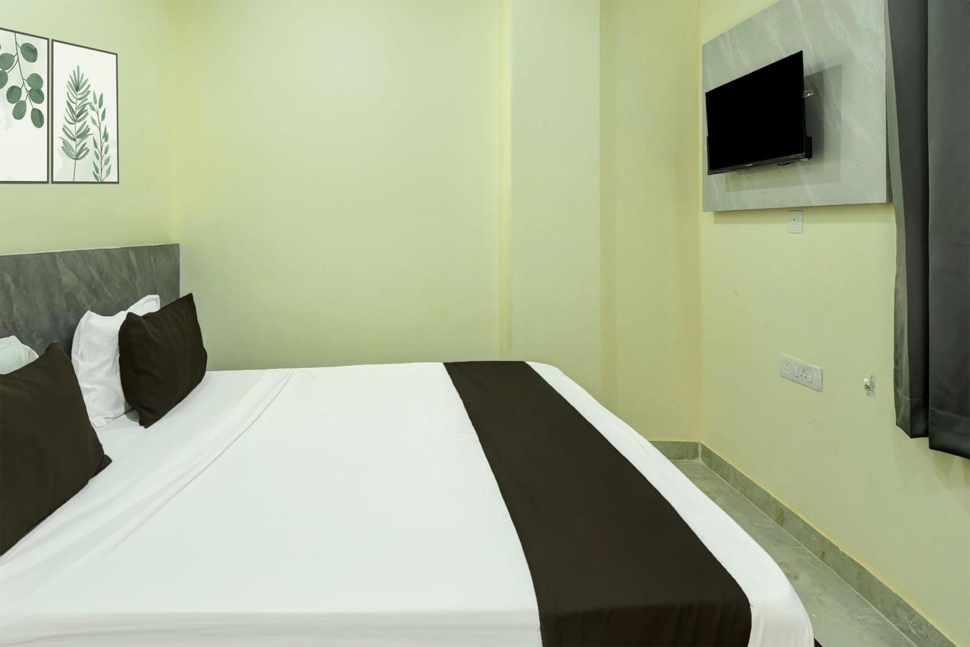 O Veeru Aana Hotel Jaipur