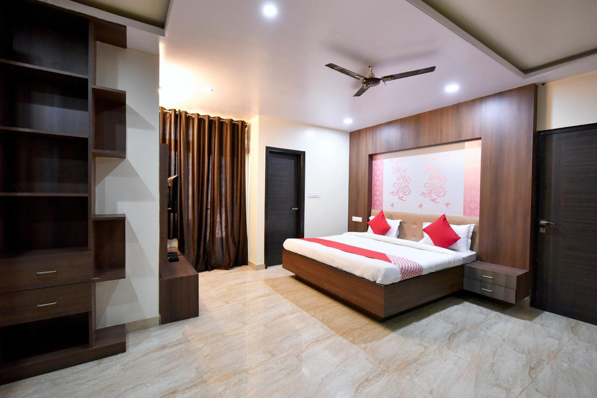 Hotel Oyo 12421 G.t View