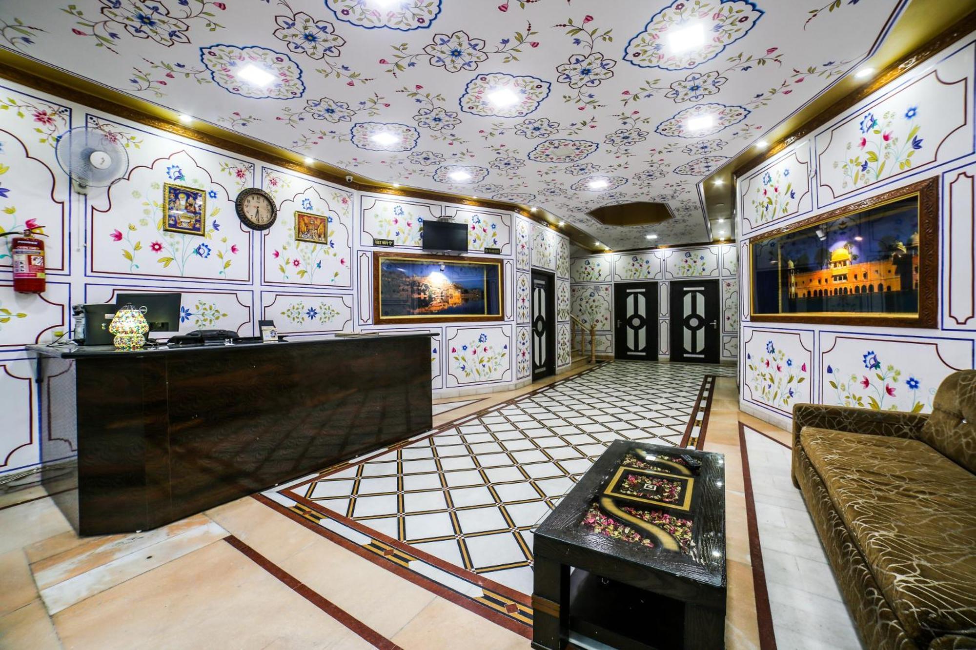 Hotel Collection O 36316 Hotel White Palace Jaipur