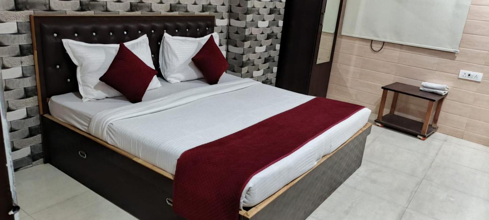 Ravi Br Group * Jaipur