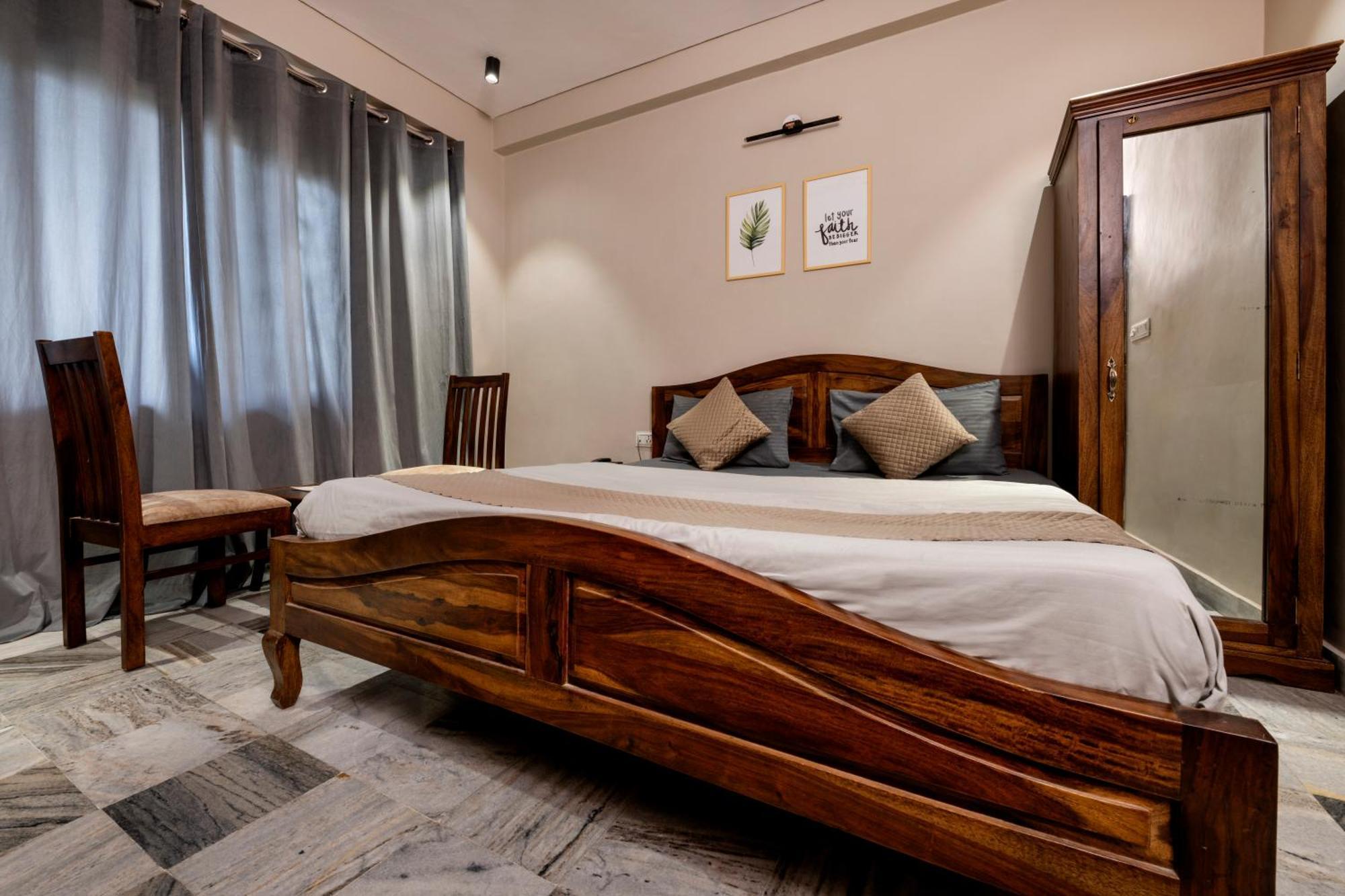 Wake N Flow Boutique By Jsh * Jaipur