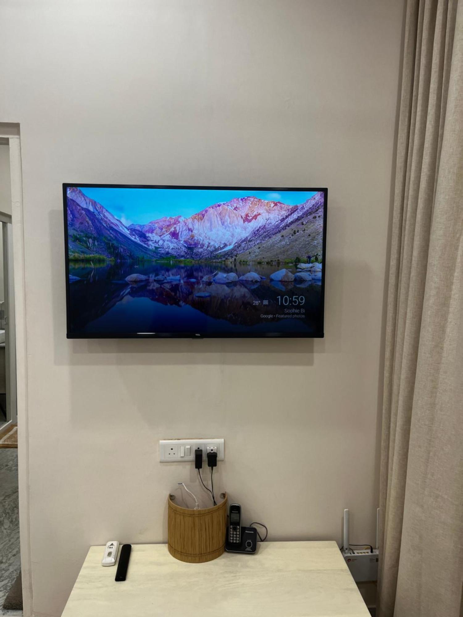 The Little Experience, Apartment