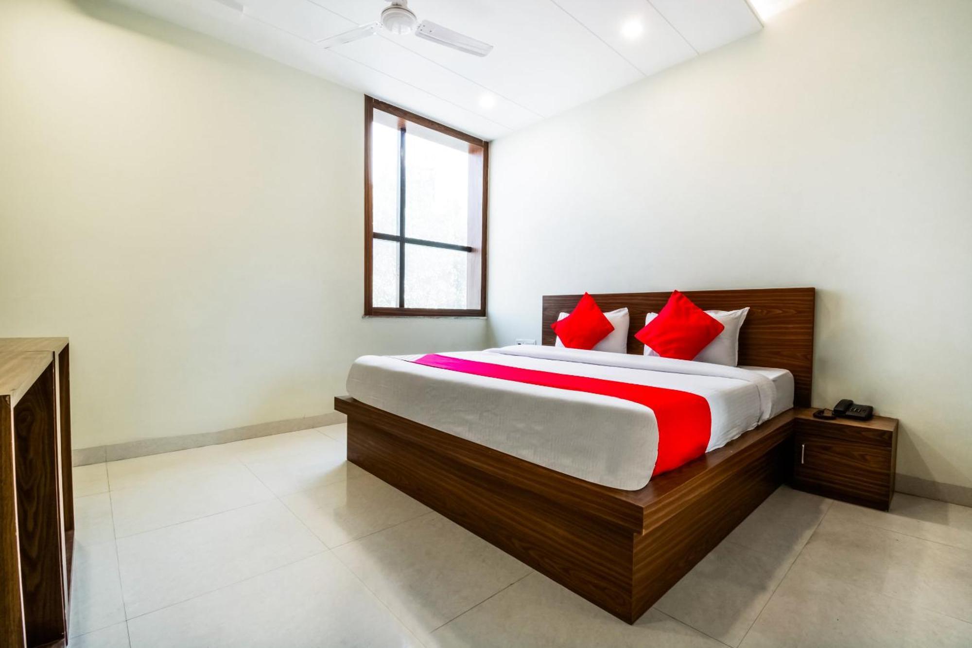 Hotel O 3*