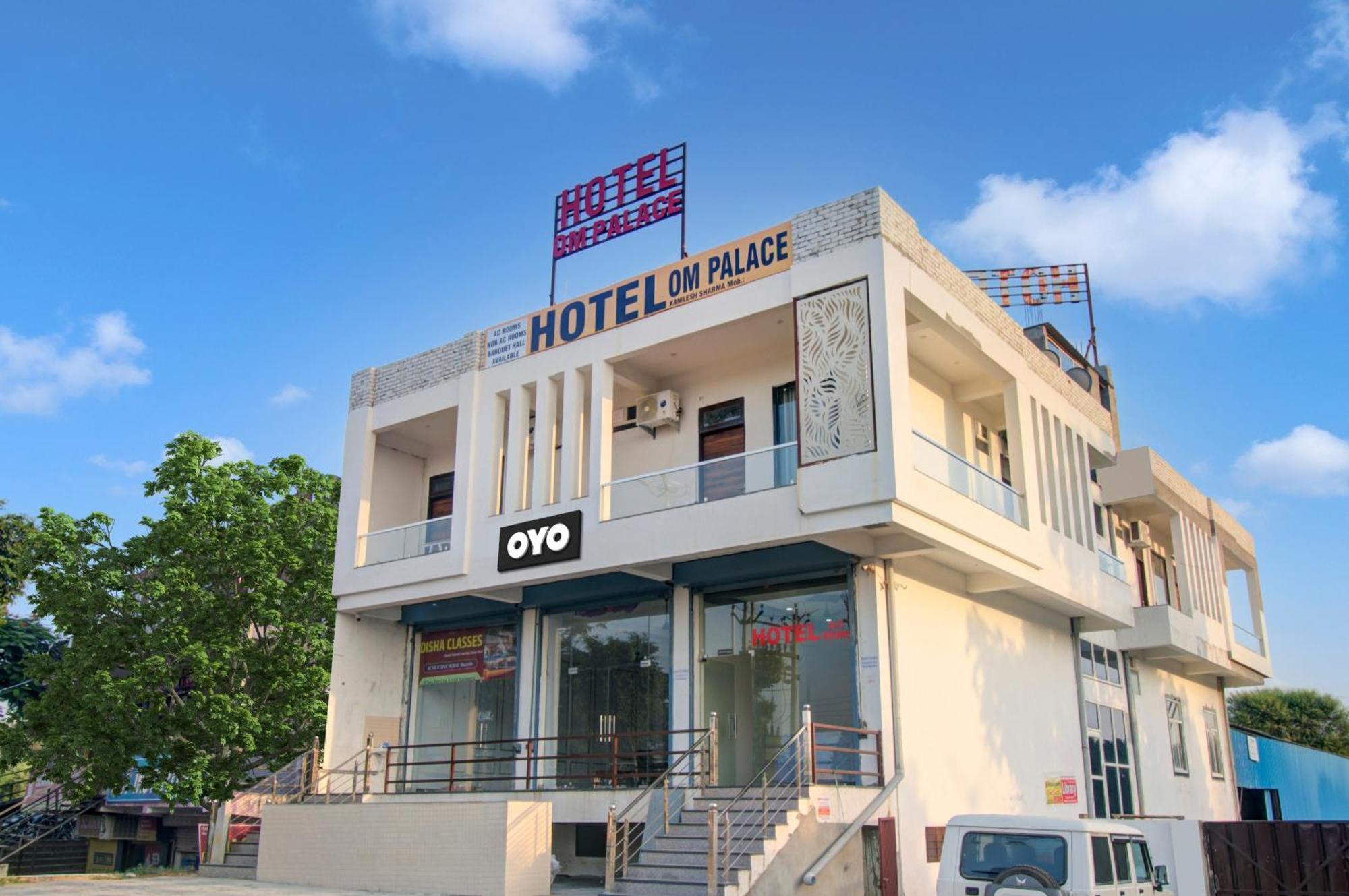 O Om Palace Hotel 3*