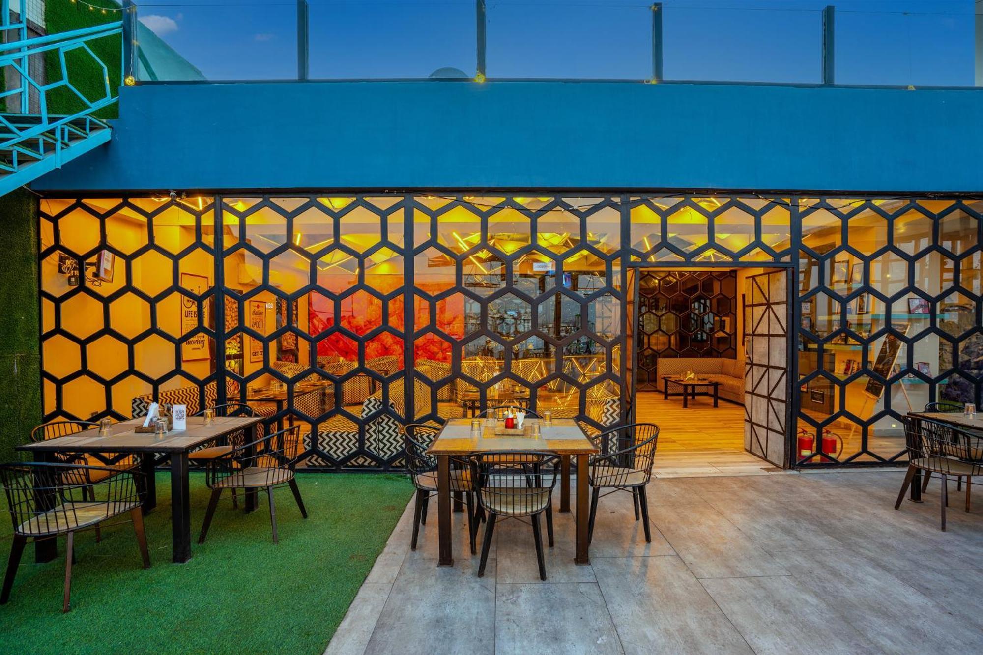 O Palette - Pentagon Boutique Jaipur