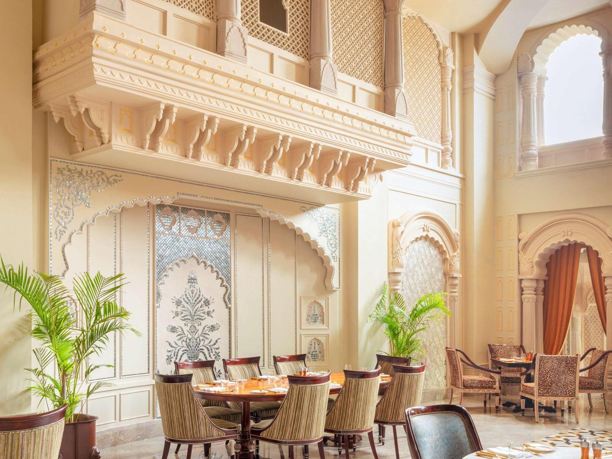 Raffles 5*