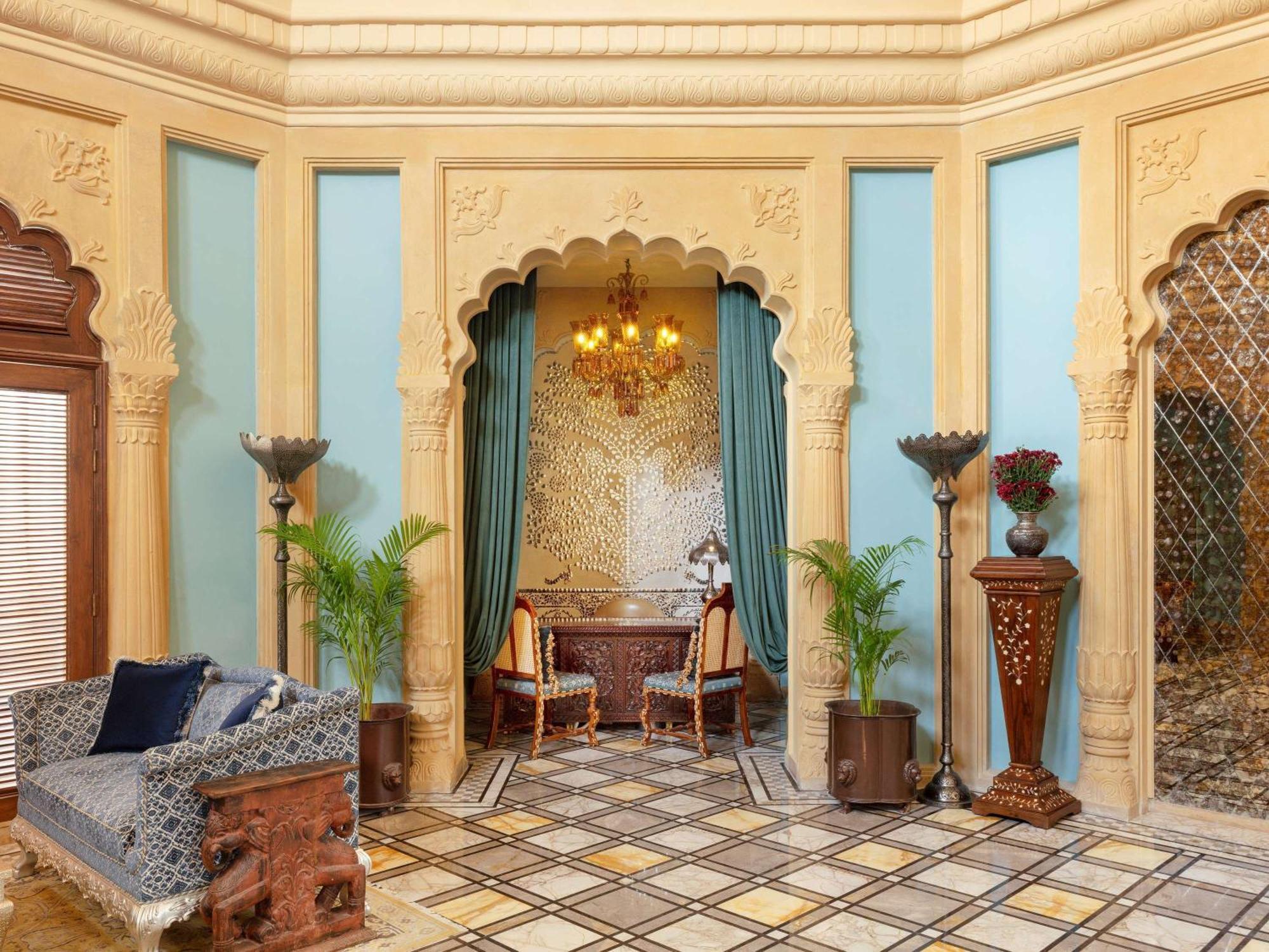 Raffles 5*