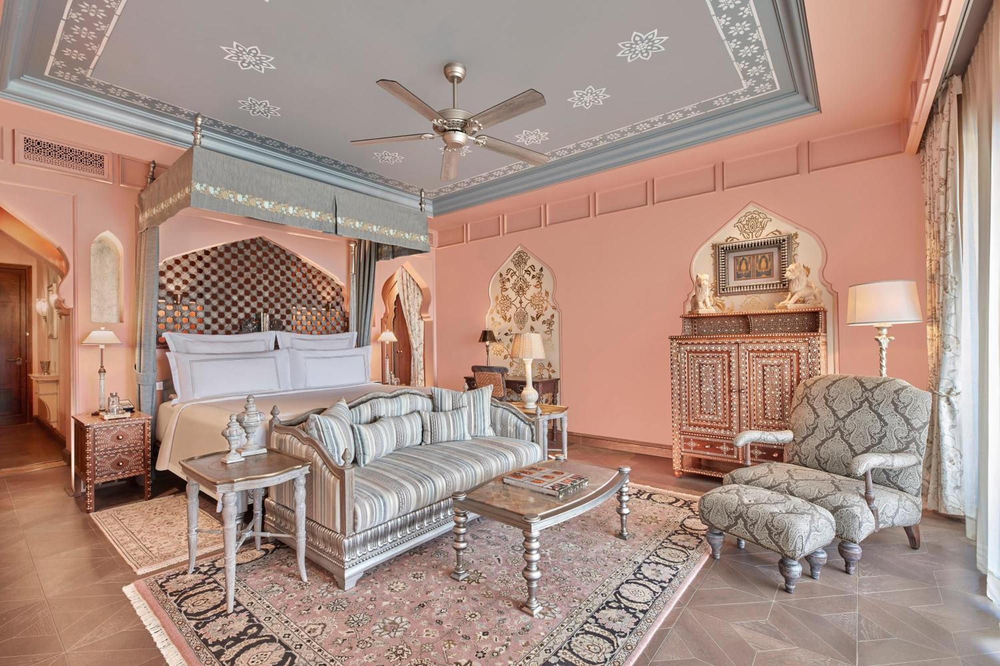 Hotel Raffles 5*