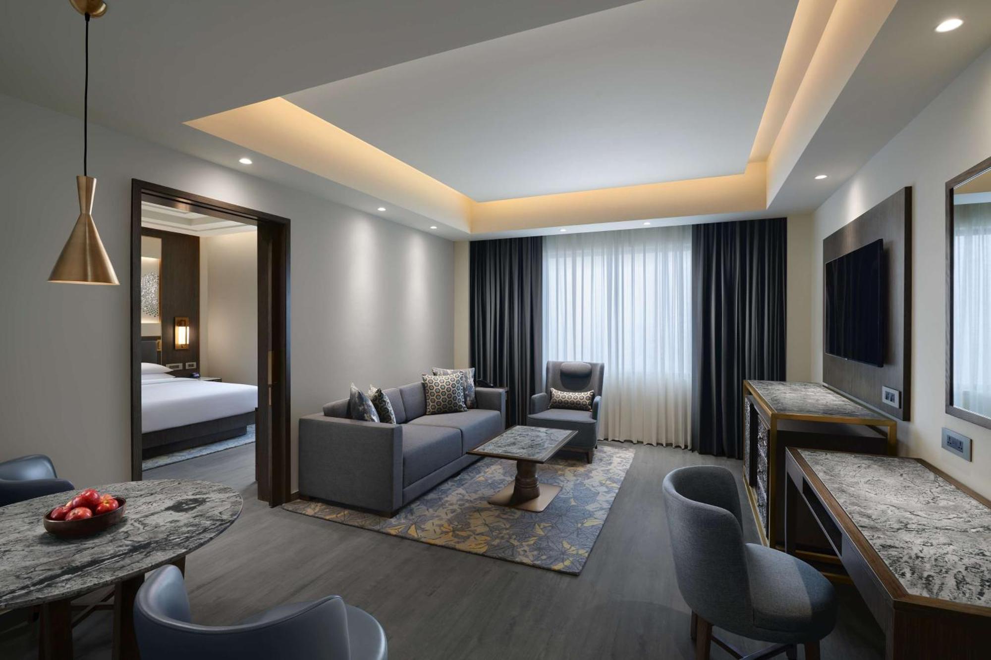 Hyatt Regency Mansarovar 5*