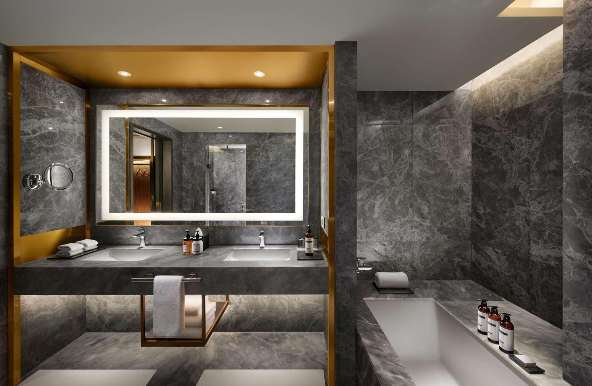 Hyatt Regency Mansarovar Jaipur