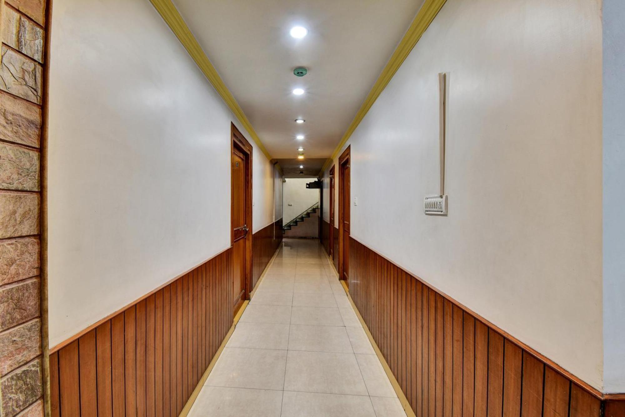 Hotel Townhouse Fly View 3*
