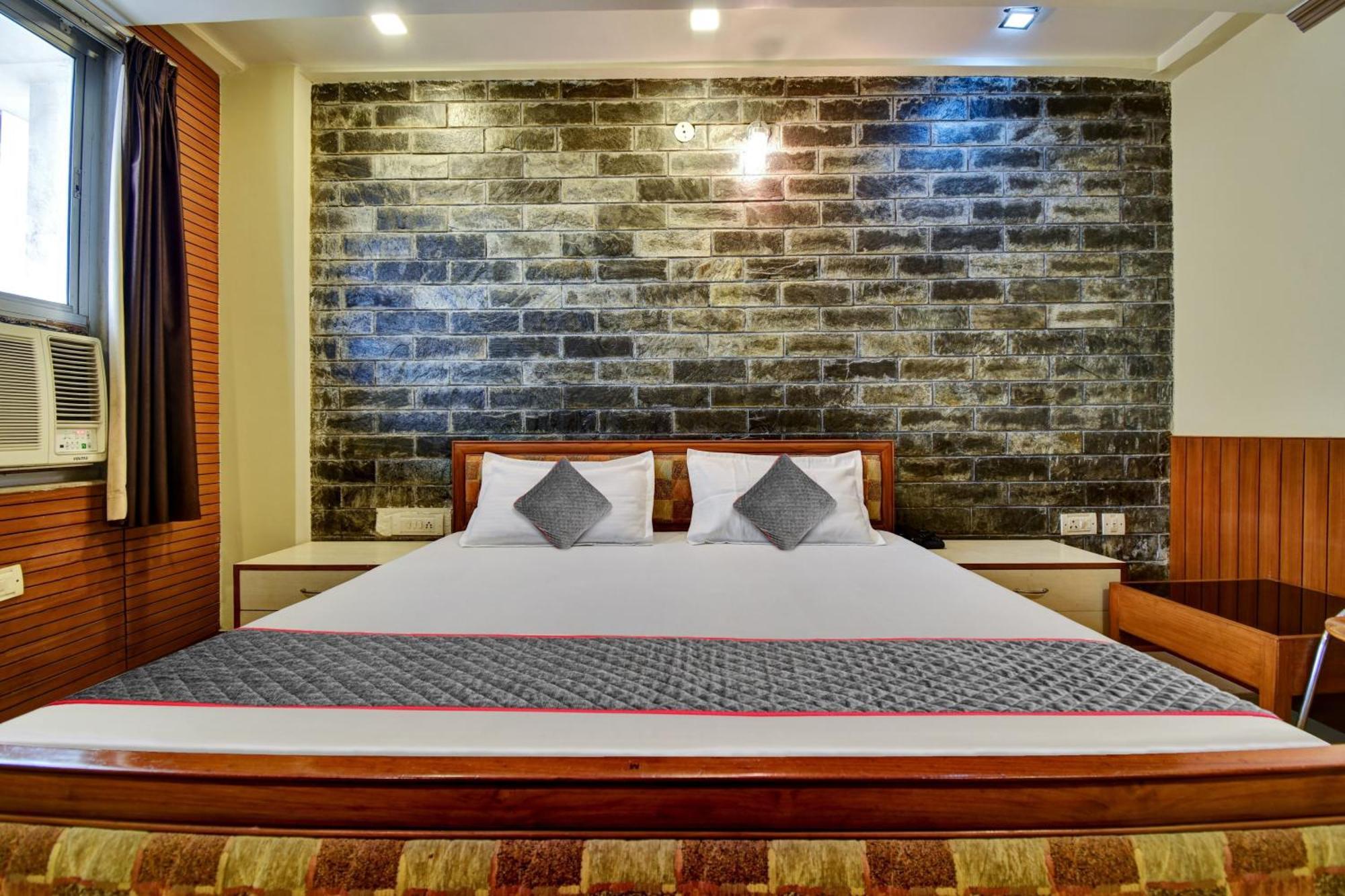 Hotel Townhouse Fly View 3*