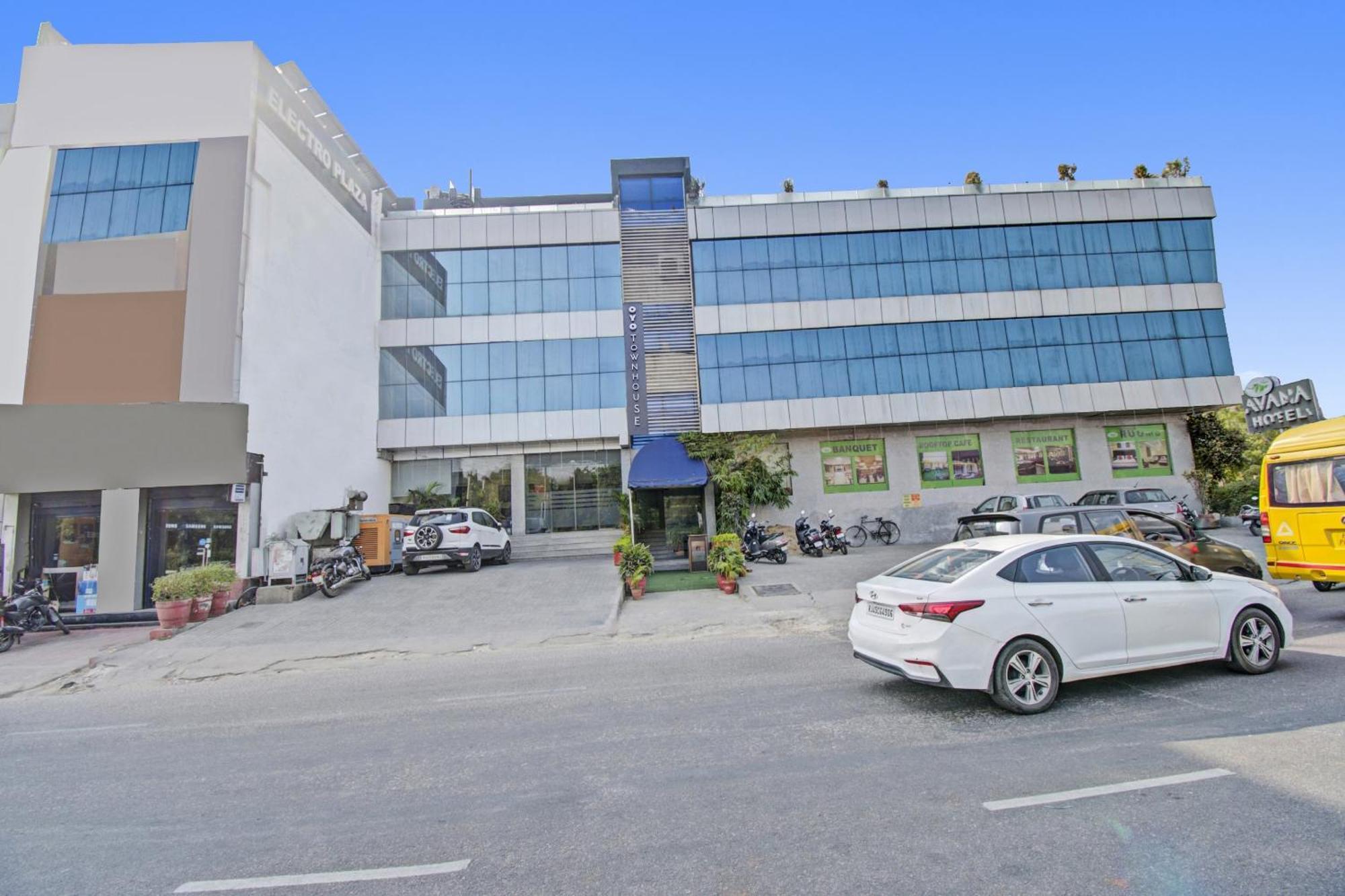 Townhouse Oak Minze Hotel 3*
