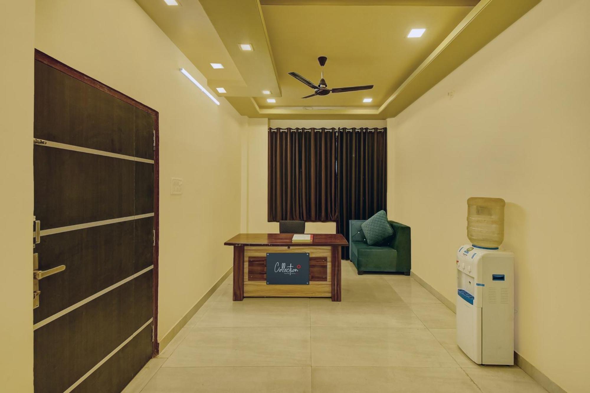 O Neelkanth Hotel