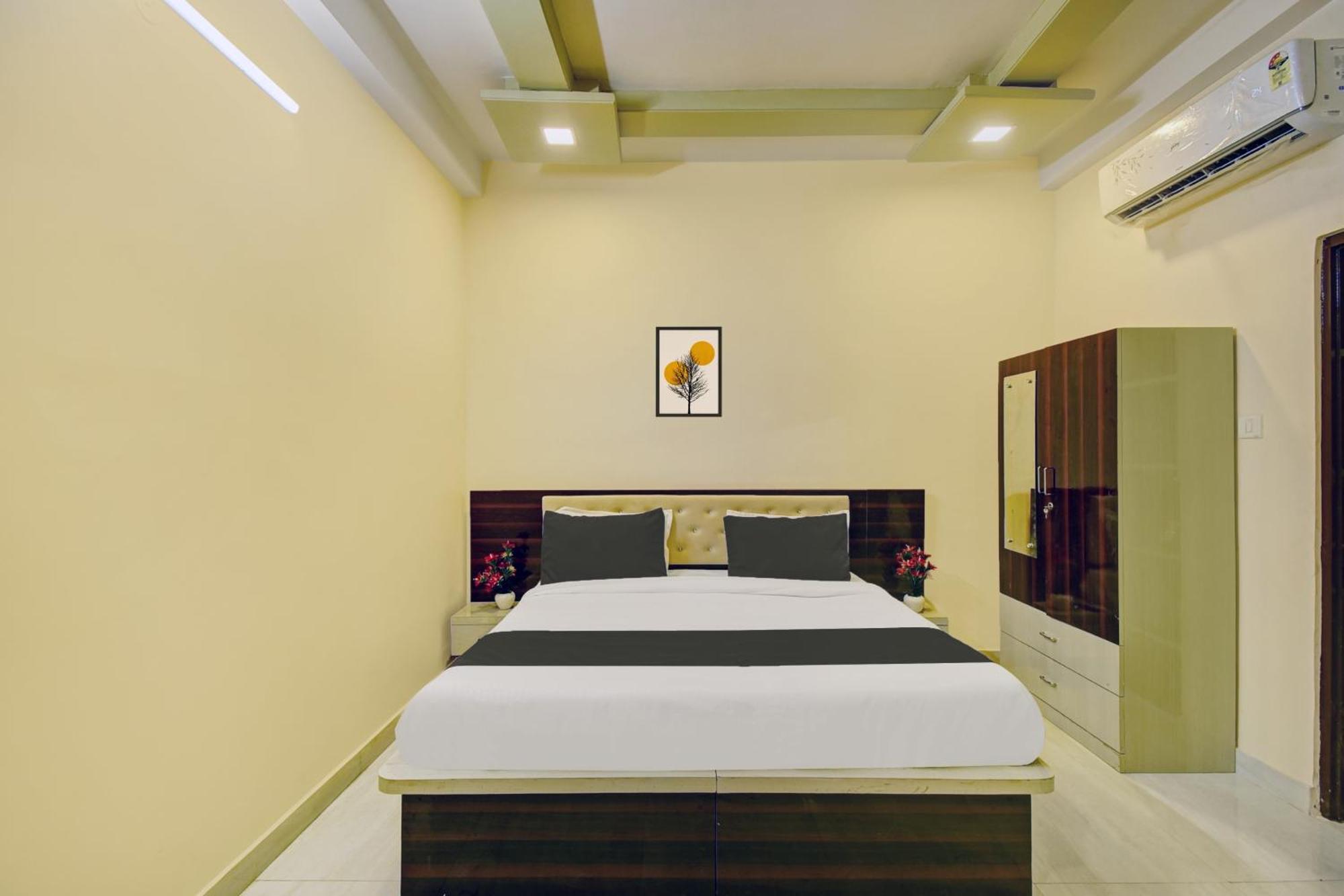 Hotel O Neelkanth