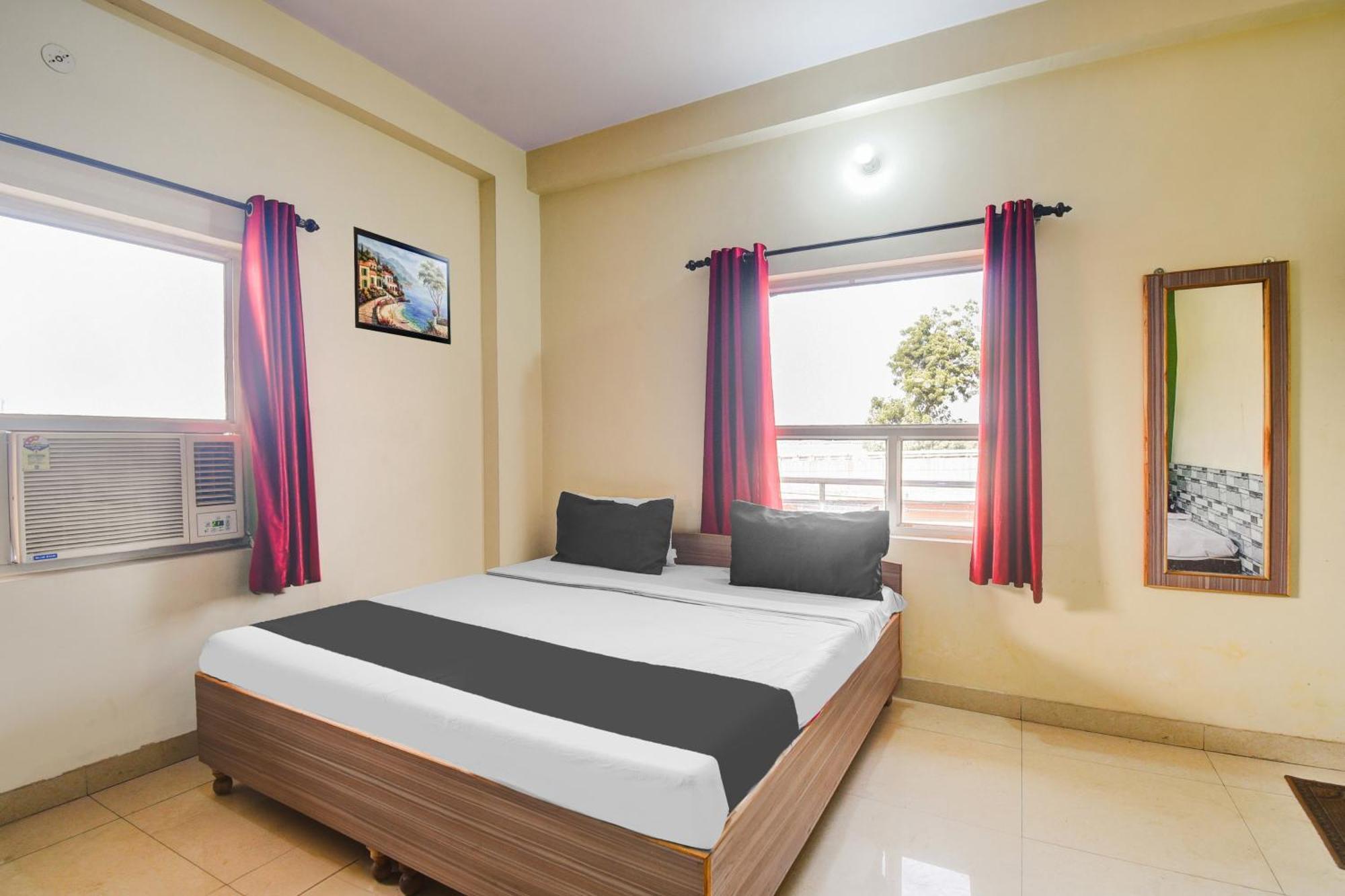 O Radhe Radhe Hotel 3*