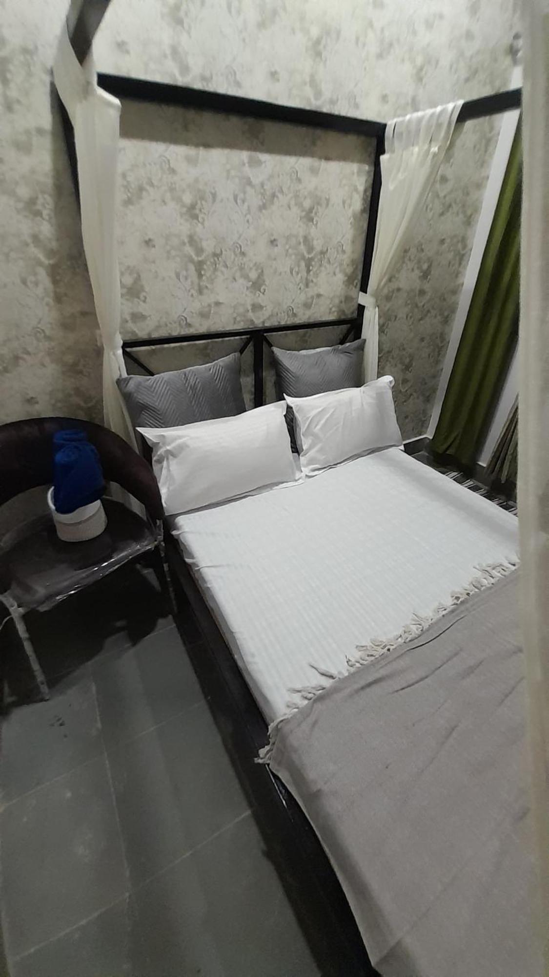 The Nomadique - Boys Only Hostel Jaipur