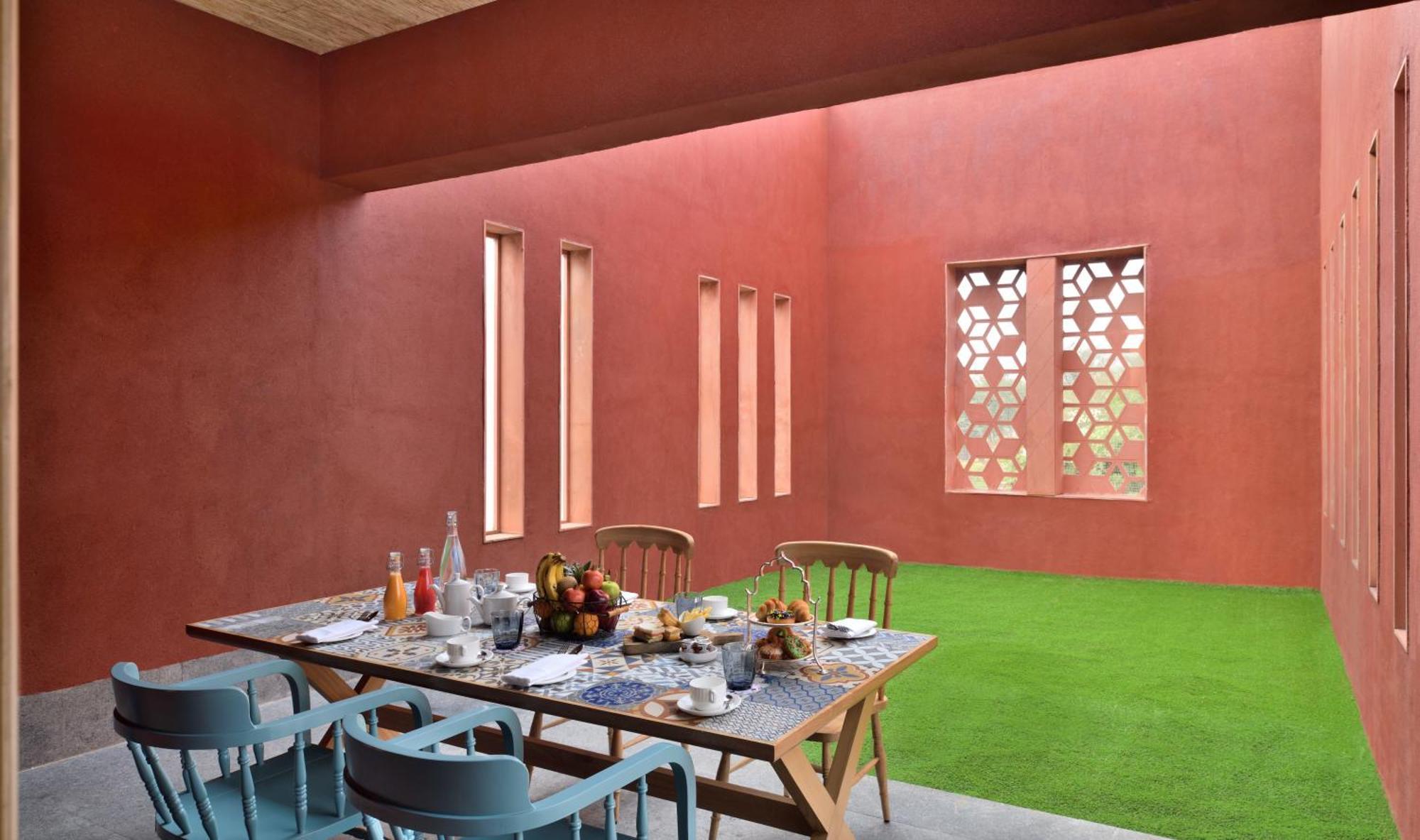 Taj Devi Ratn & Spa, 5*