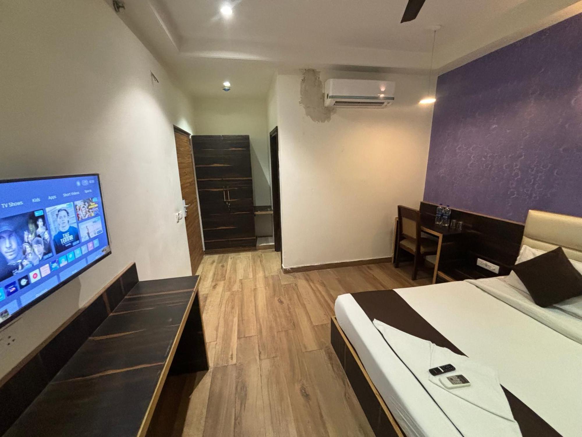 Karma Hotel *