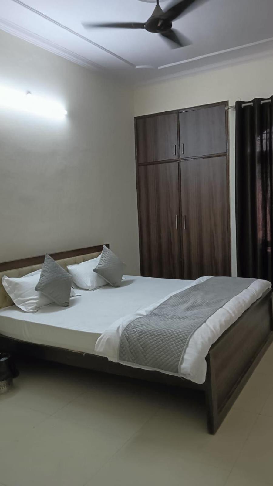 Moon Land Hotel 3*