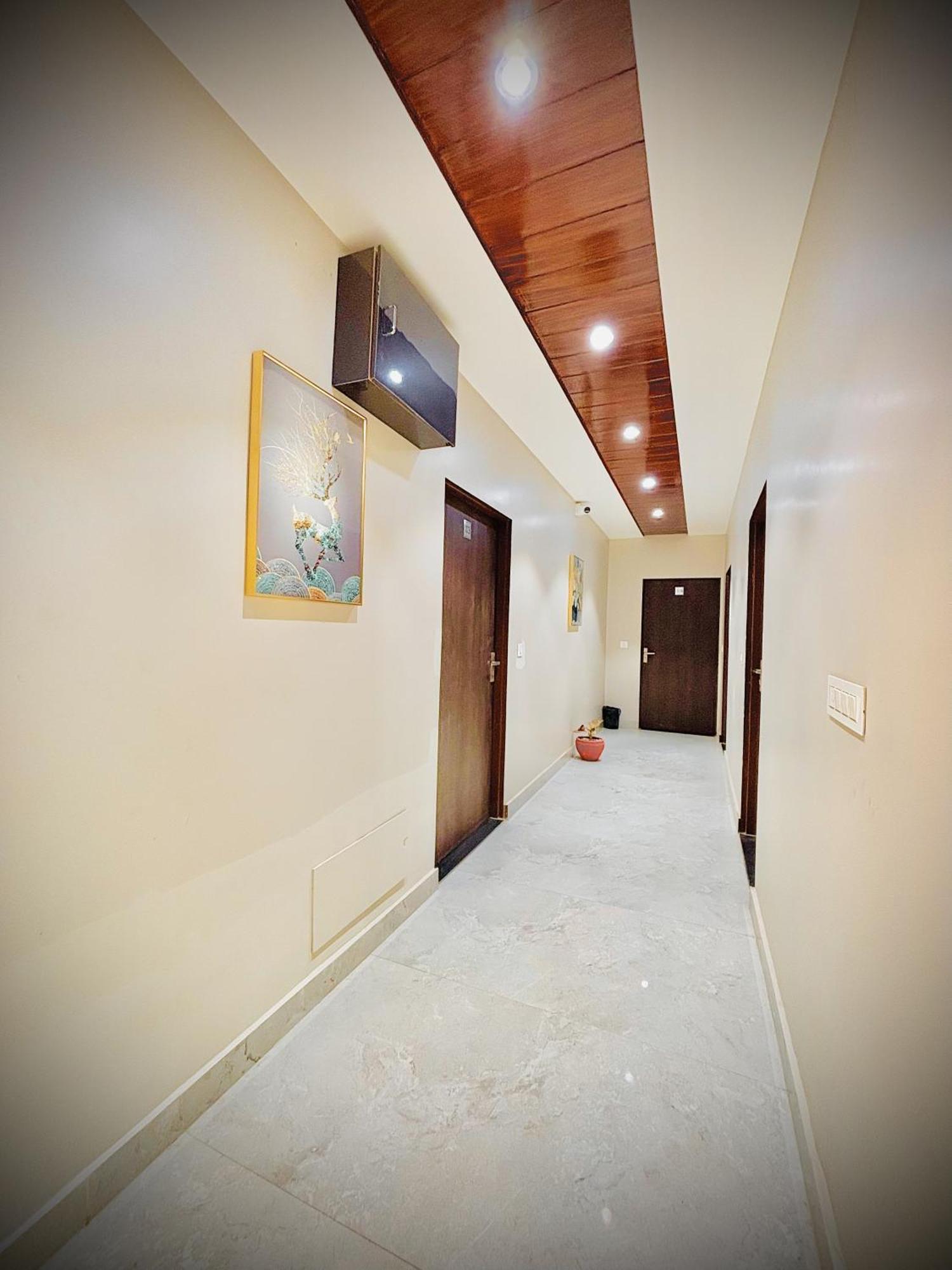 Grand Aana 3*