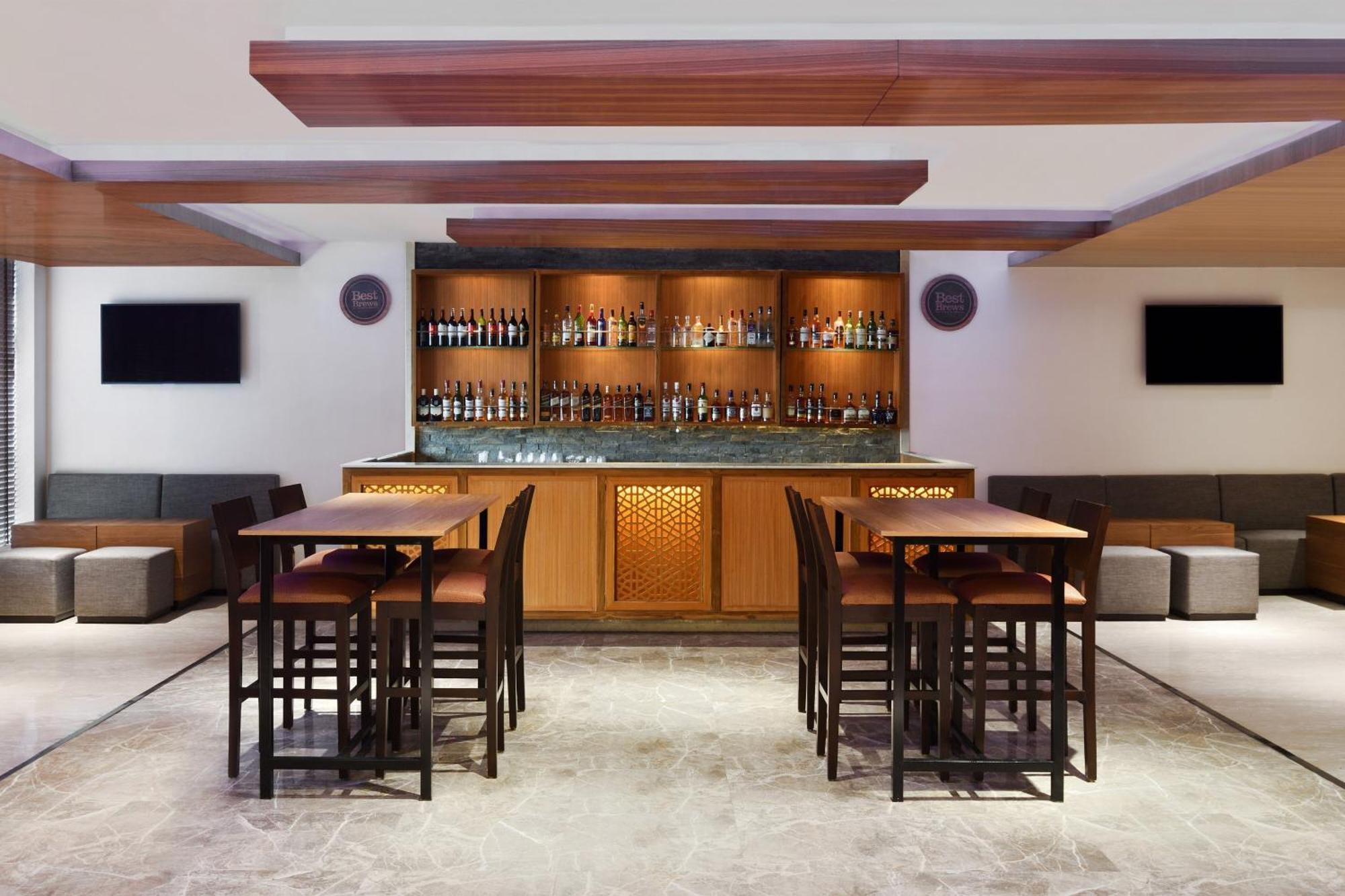 Four Points By Sheraton Jaipur, Square Hotel 4*