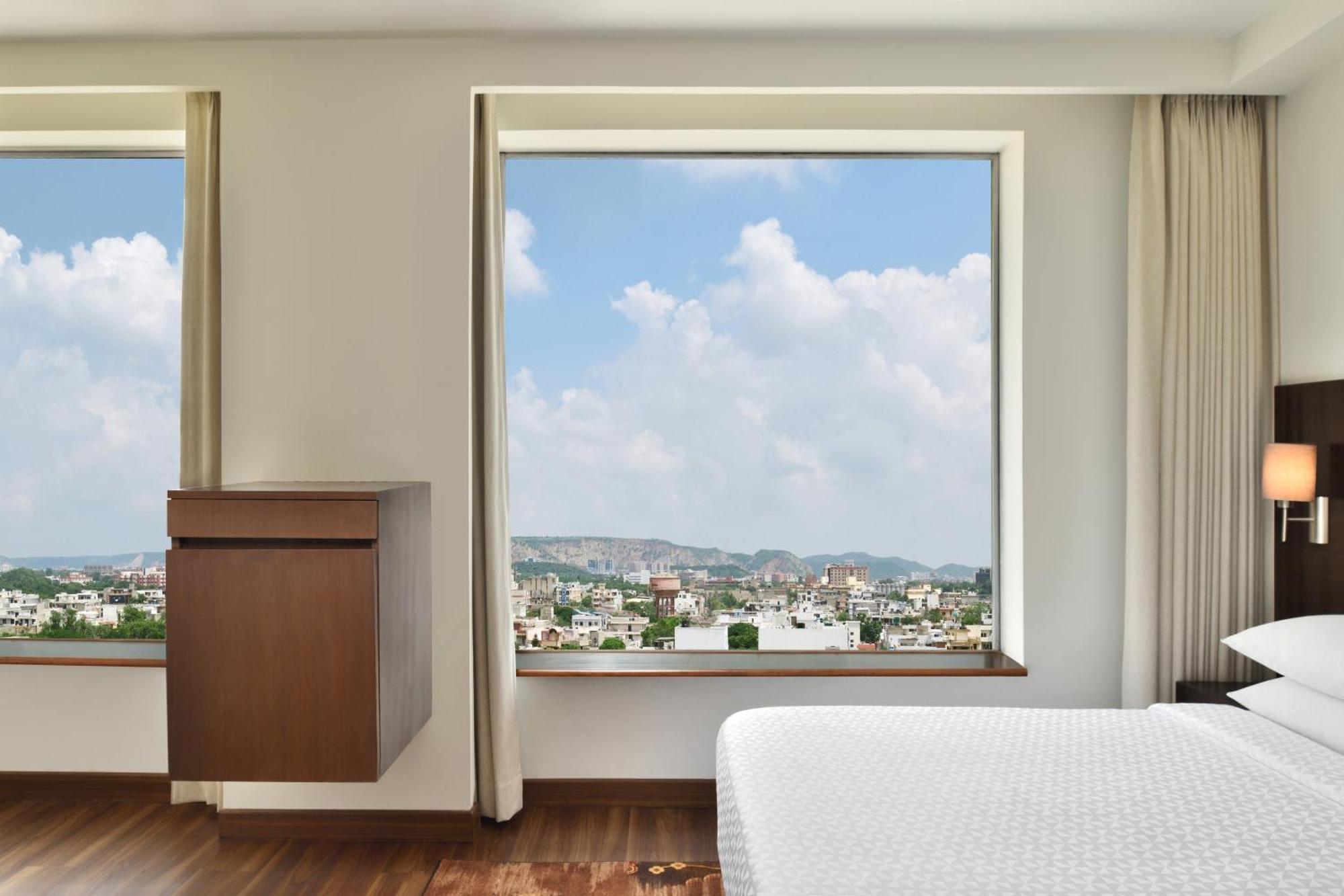 Four Points By Sheraton Jaipur, Square Hotel 4*