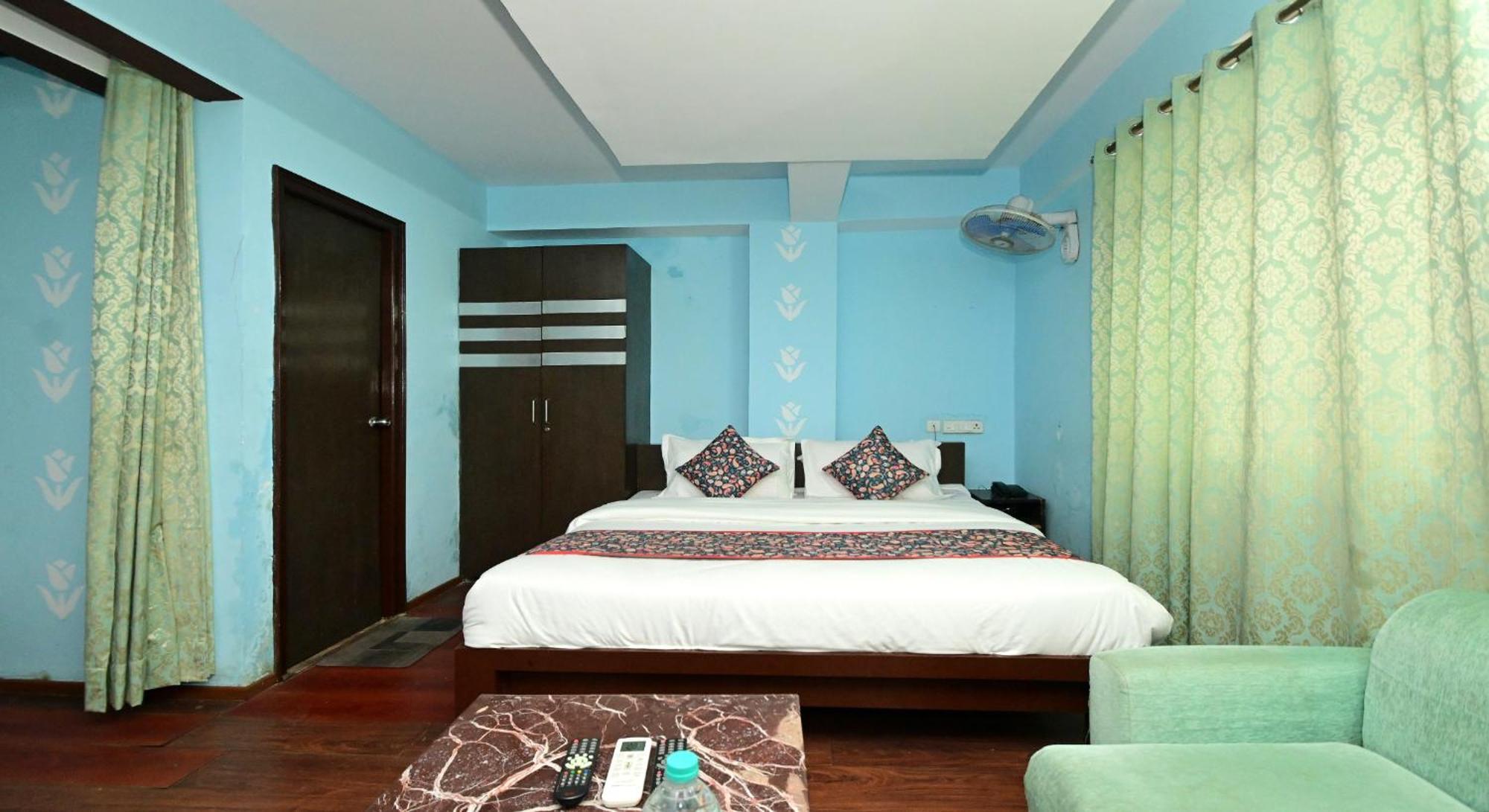 Hotel Laxmi Villa Palace-Near Jaipur Railway Station