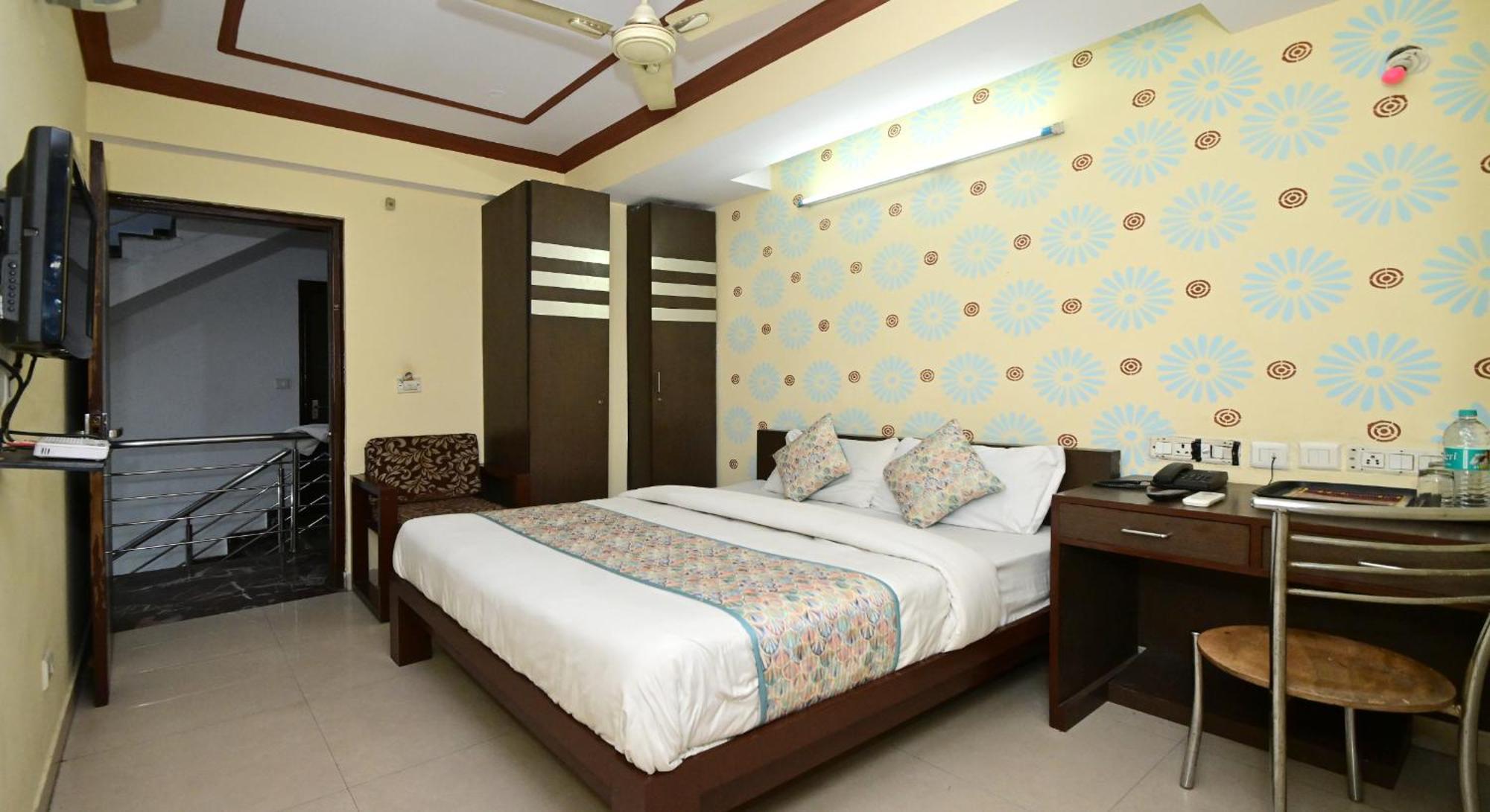 Hotel Laxmi Villa Palace-Near Jaipur Railway Station Inn Jaipur
