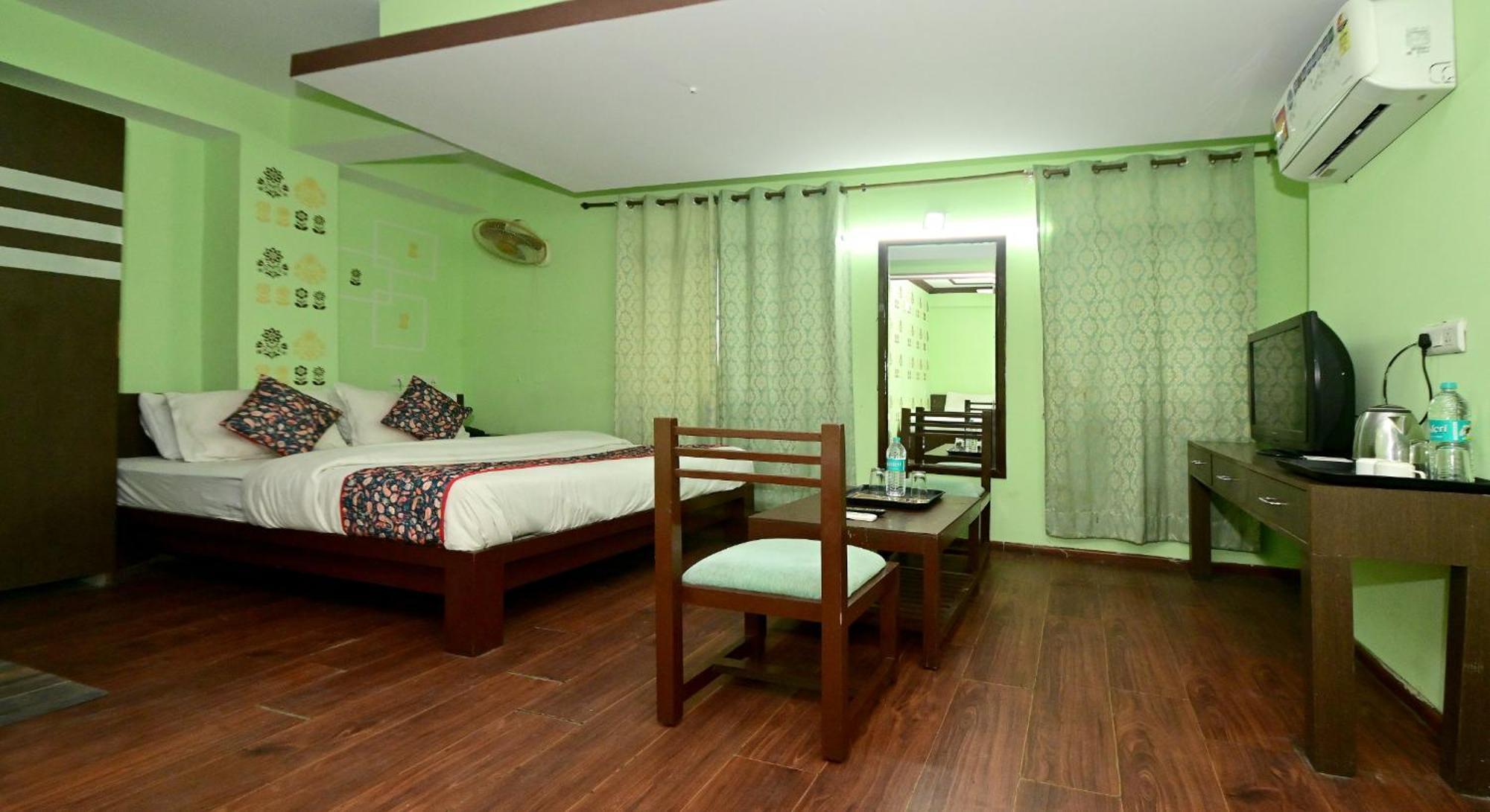 Hotel Laxmi Villa Palace-Near Jaipur Railway Station 3*