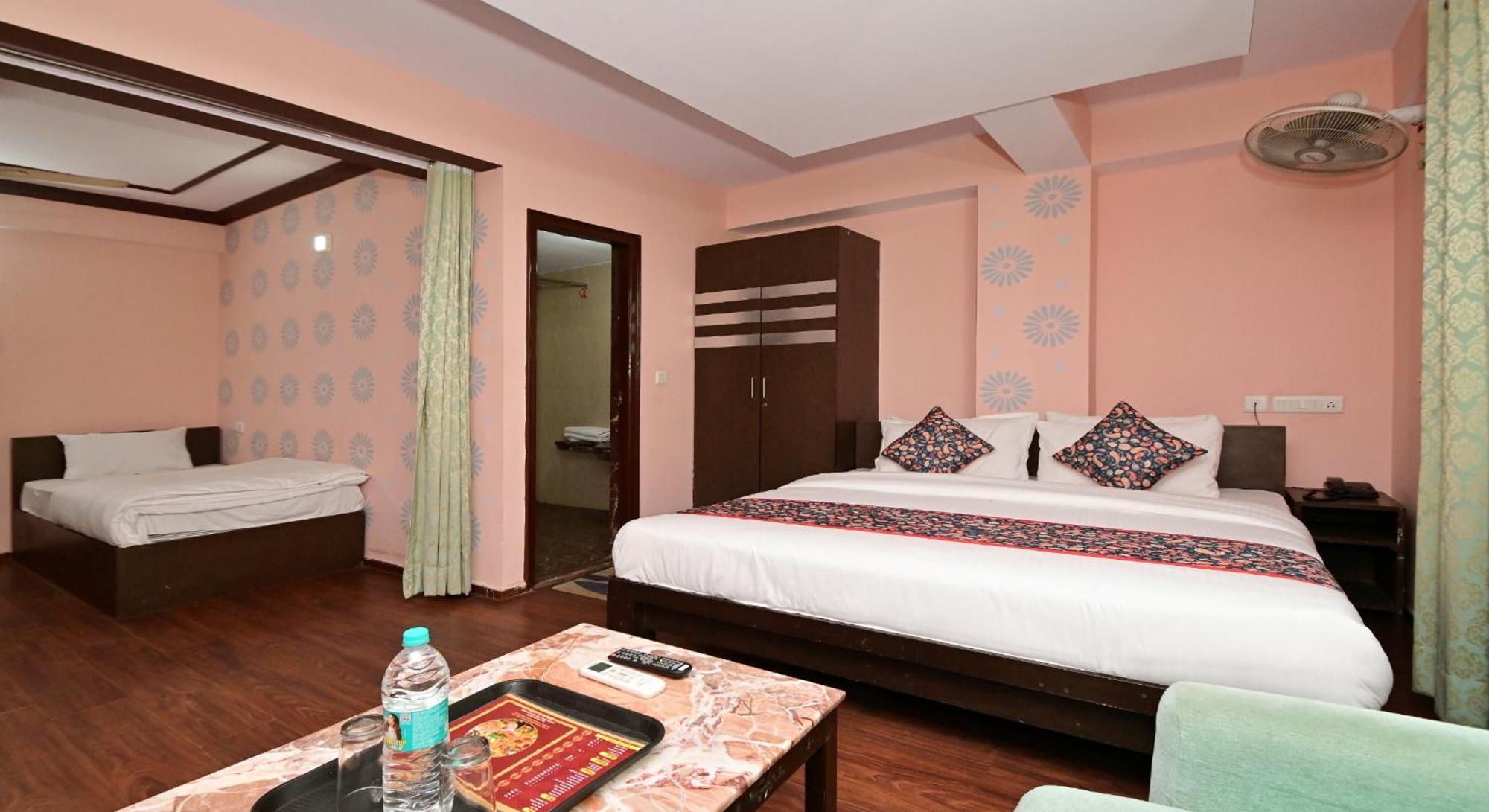 Hotel Laxmi Villa Palace-Near Jaipur Railway Station Inn 3*