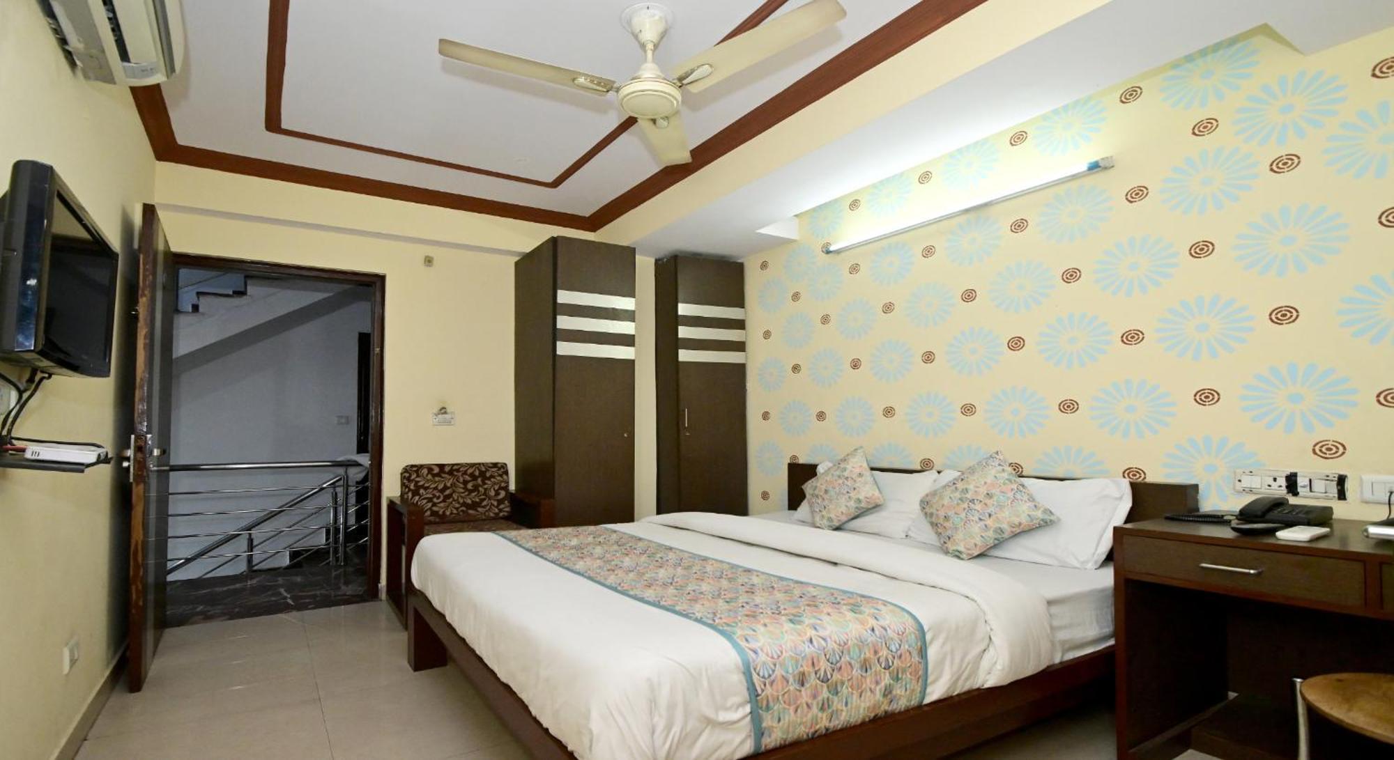 Hotel Laxmi Villa Palace-Near Jaipur Railway Station