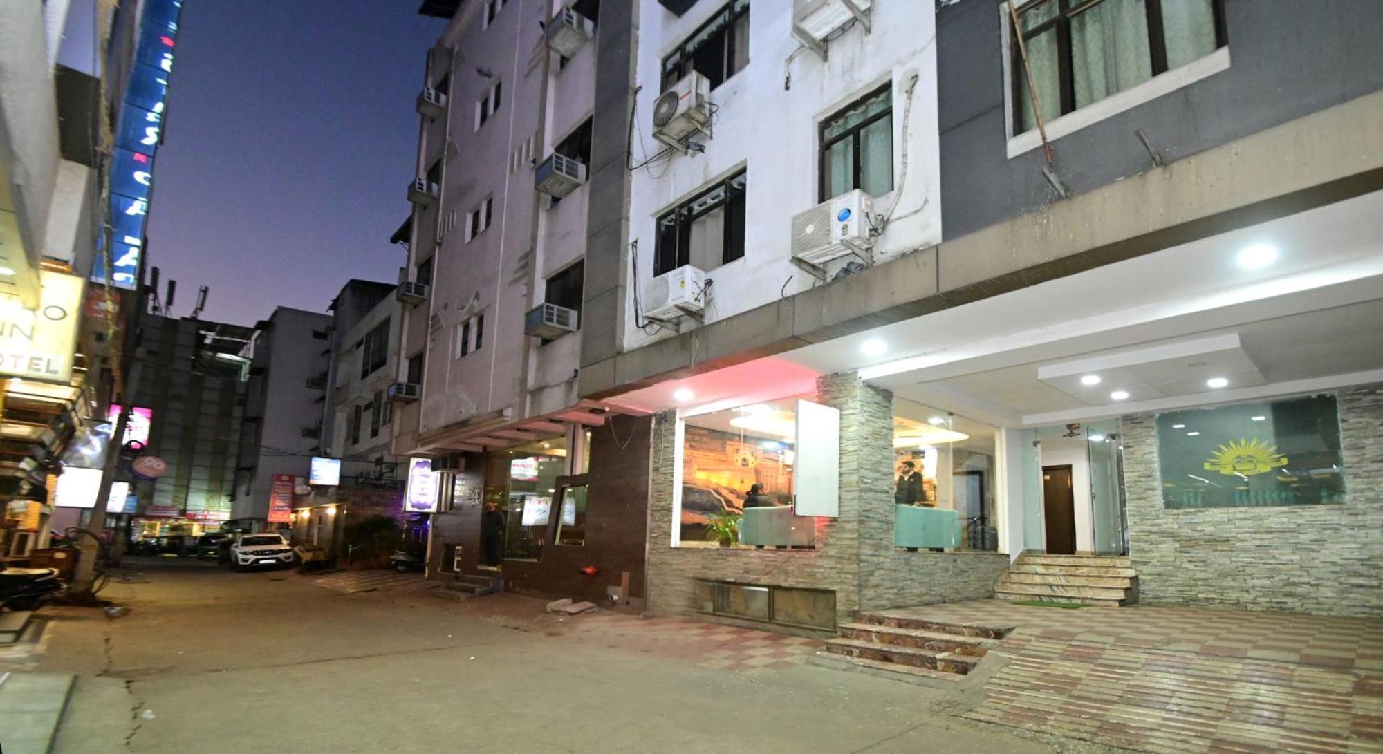 Hotel Laxmi Villa Palace-Near Jaipur Railway Station