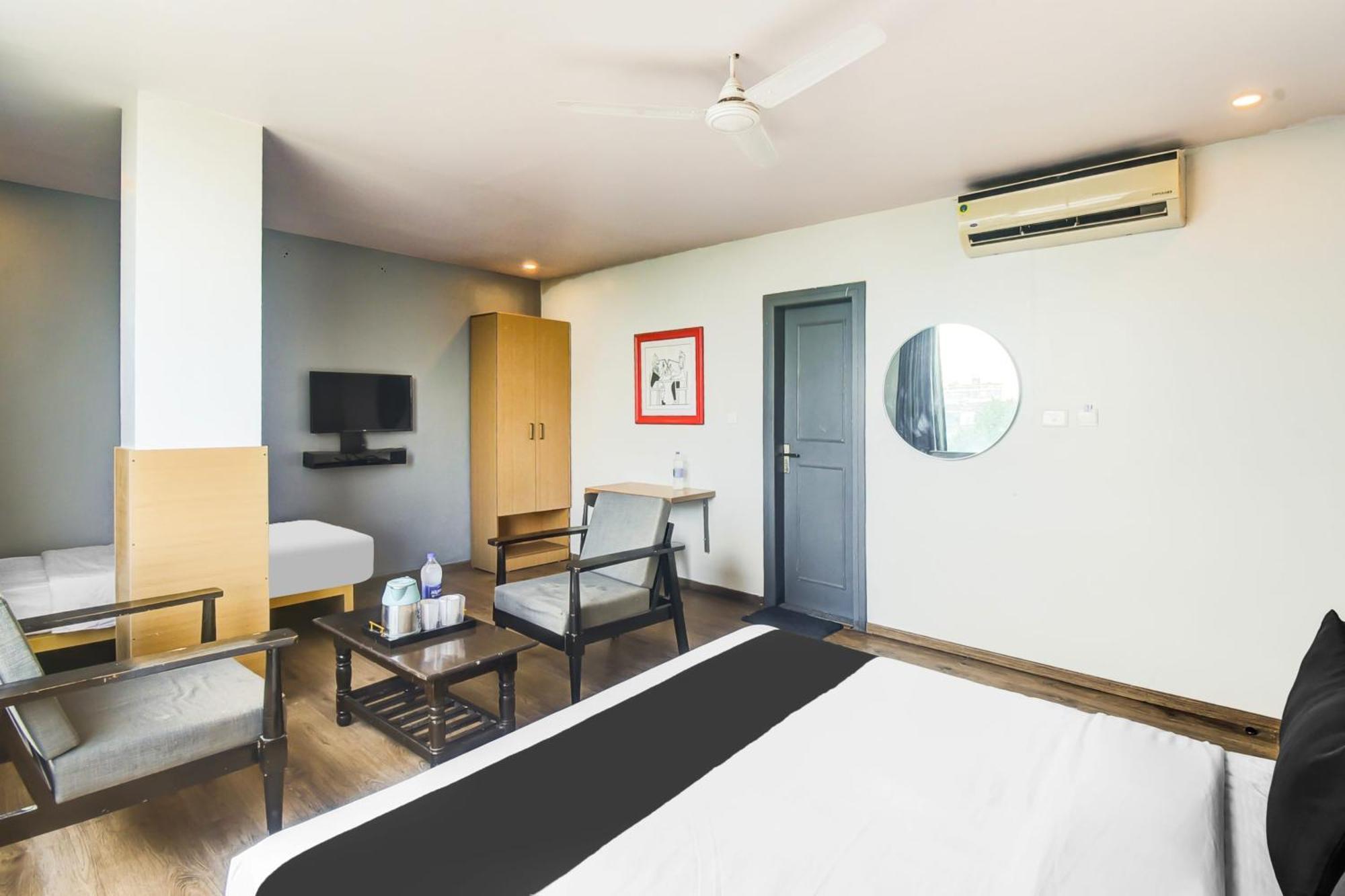 Hotel Super Townhouse Tonk Road Near Gandhi Nagar Railway Station